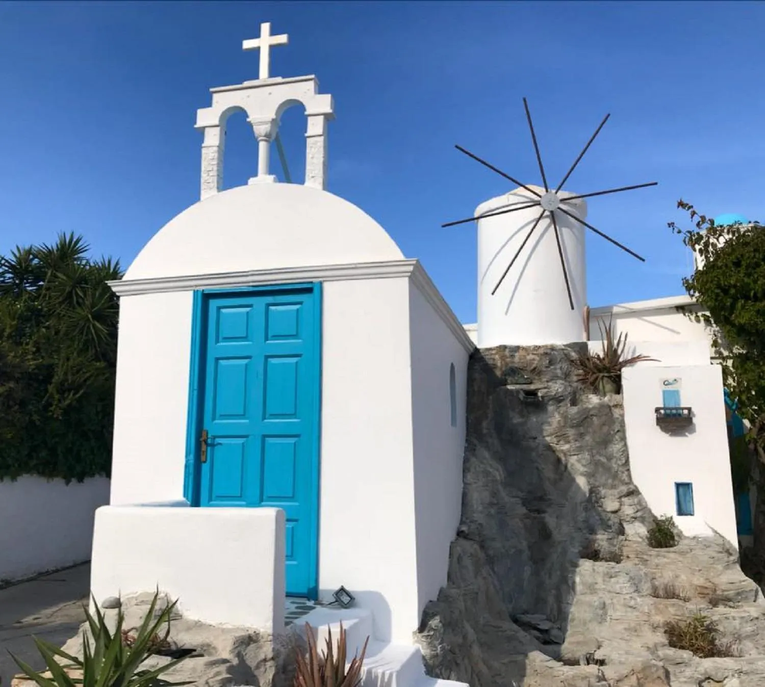 Nearby landmark in Romantza Mare