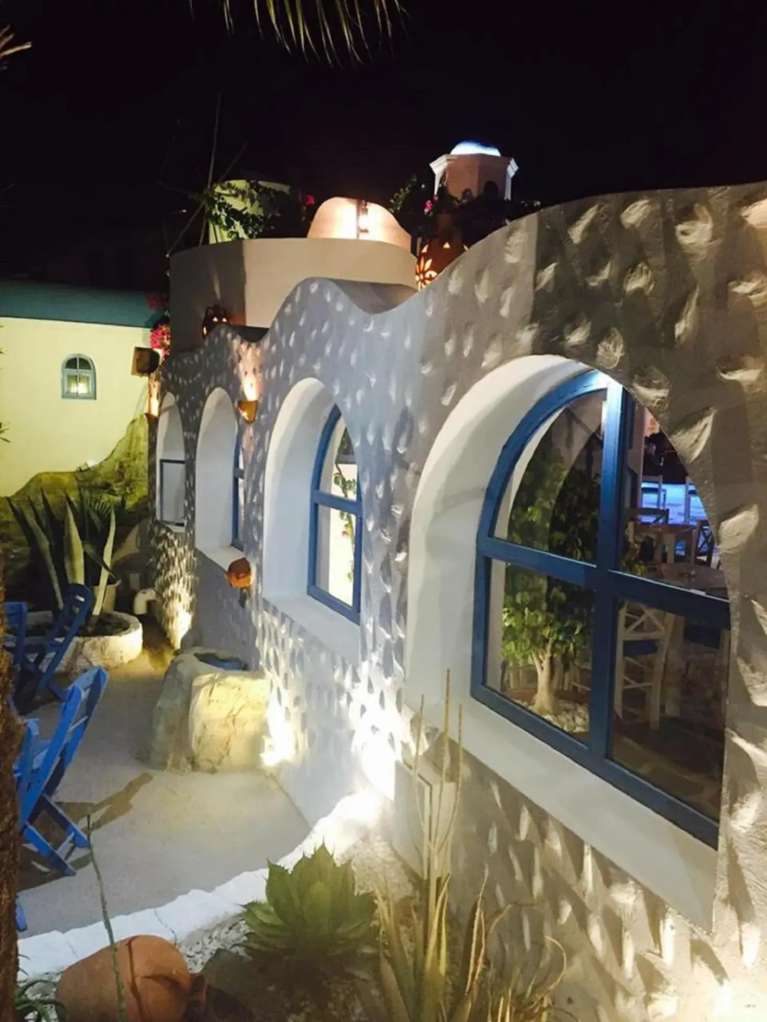 Property building in Romantza Mare Property building in Romantza Mare