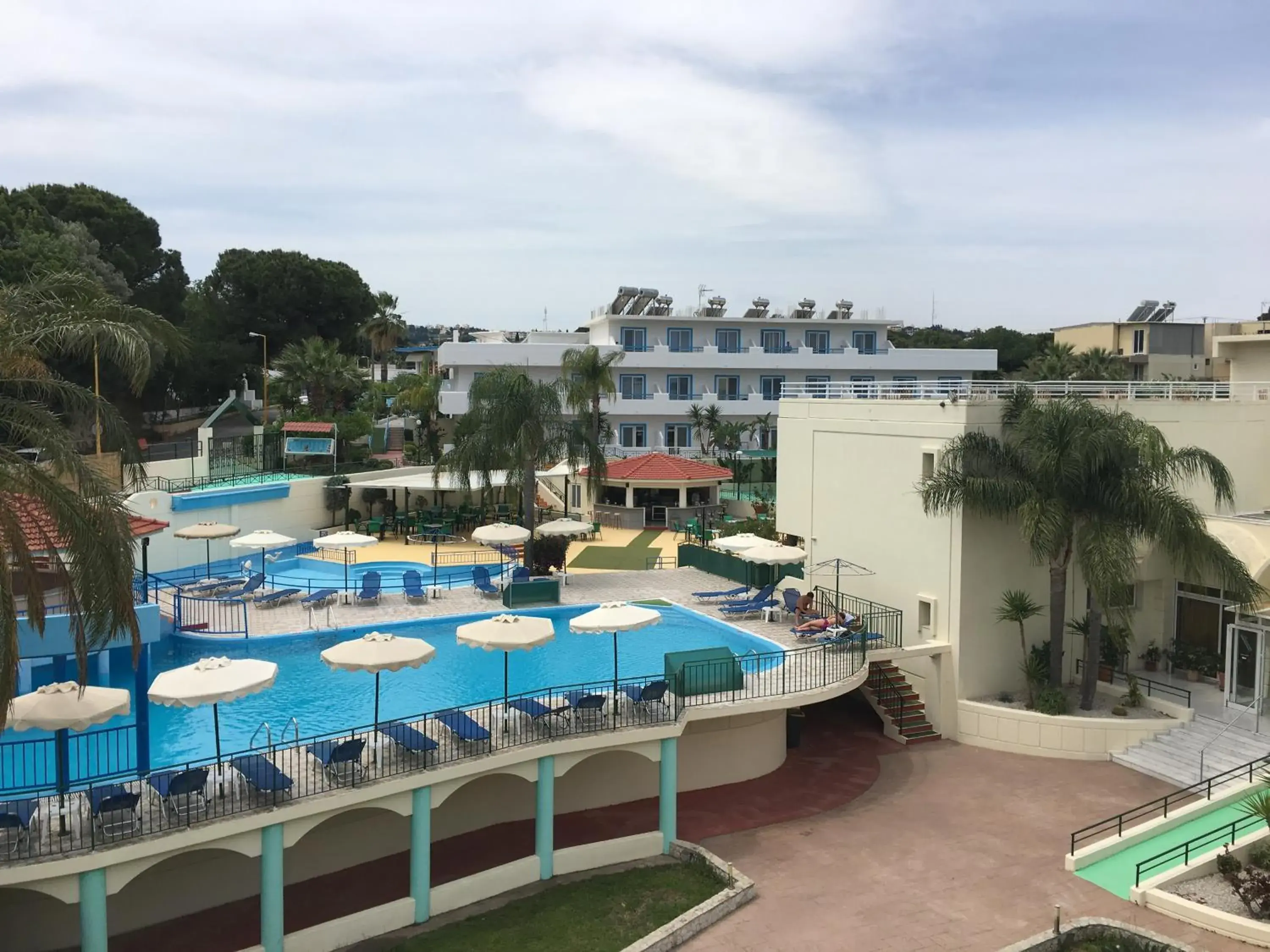 Swimming pool in Romantza Mare Swimming pool in Romantza Mare