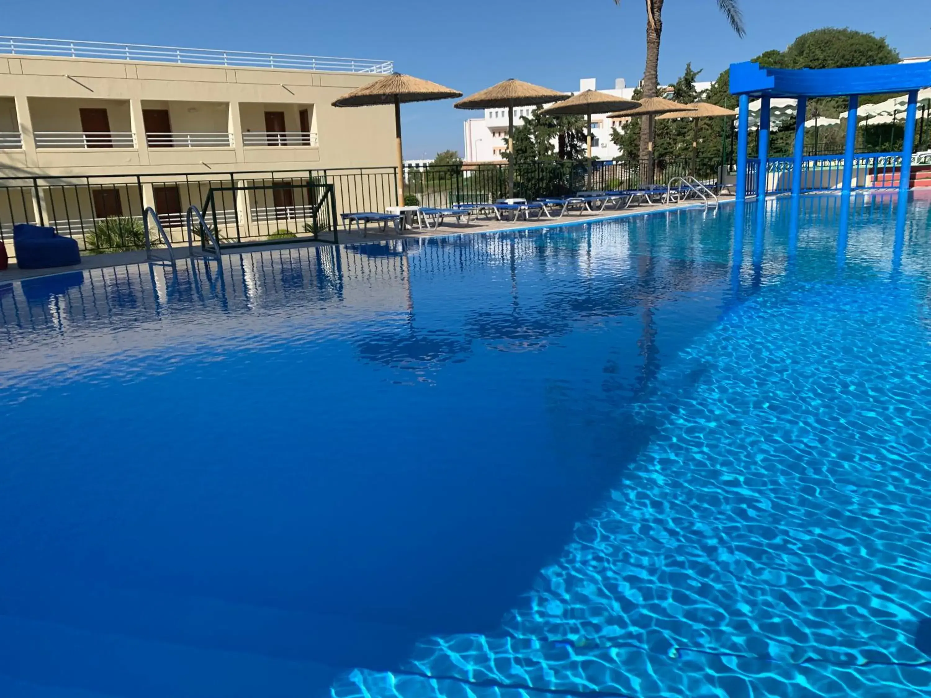 Swimming pool in Romantza Mare Swimming pool in Romantza Mare