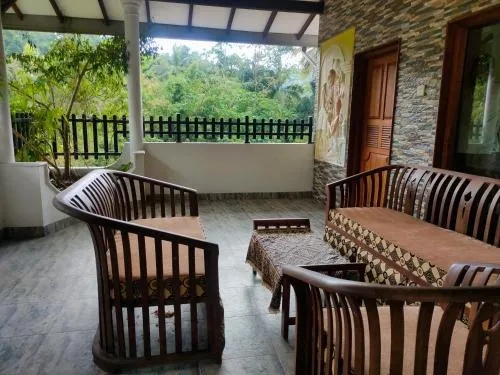 Restaurant/places to eat in Heaven Palace