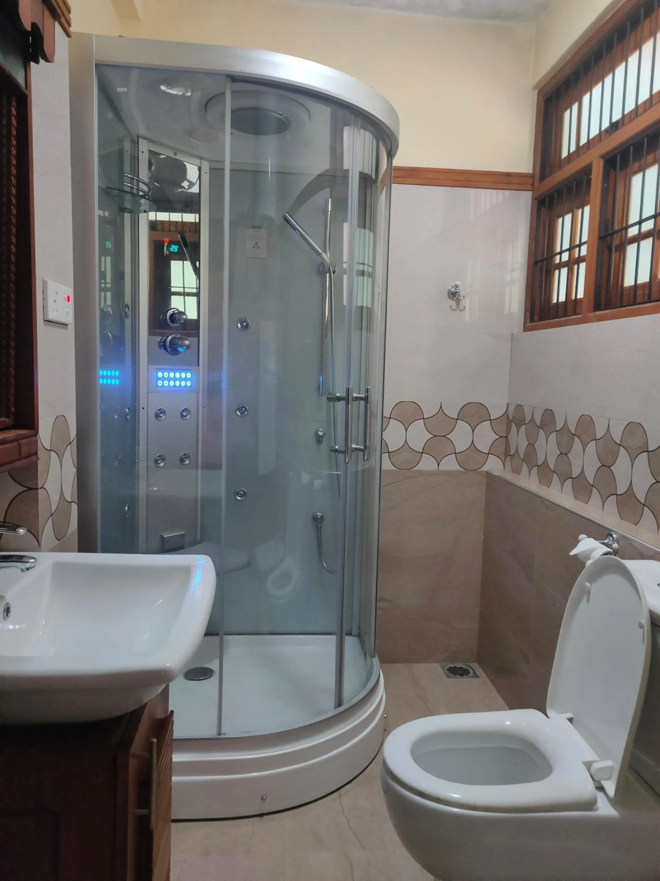 Bathroom in Heaven Palace