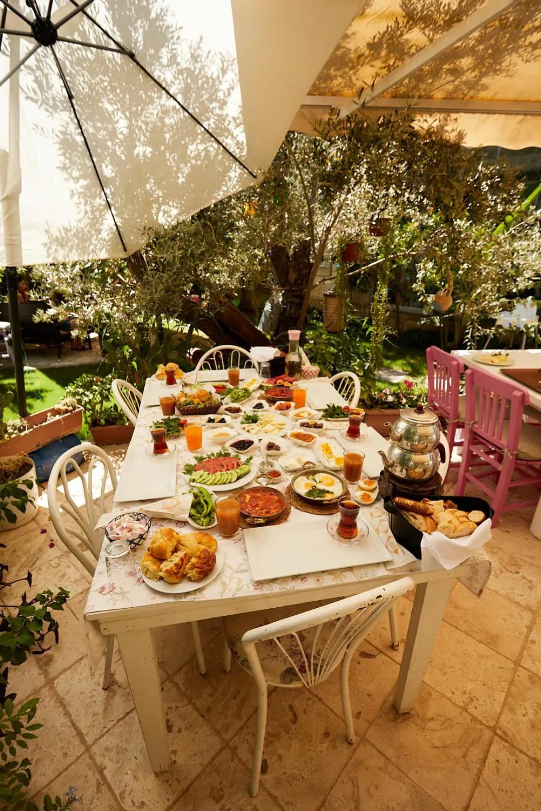 Food and drinks in Degirmenli Konak Hotel