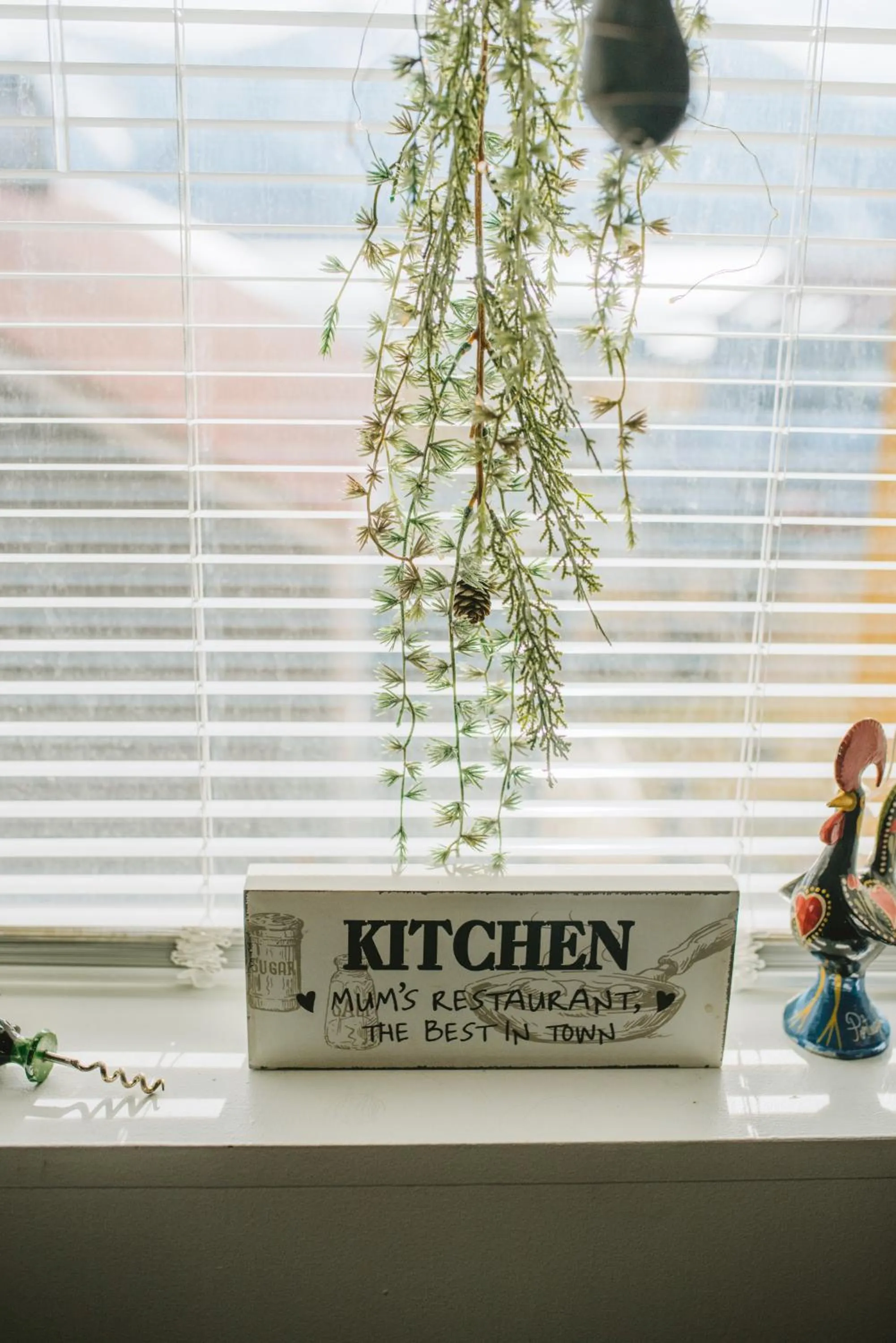 Kitchen or kitchenette in Blómasetrið Homestay