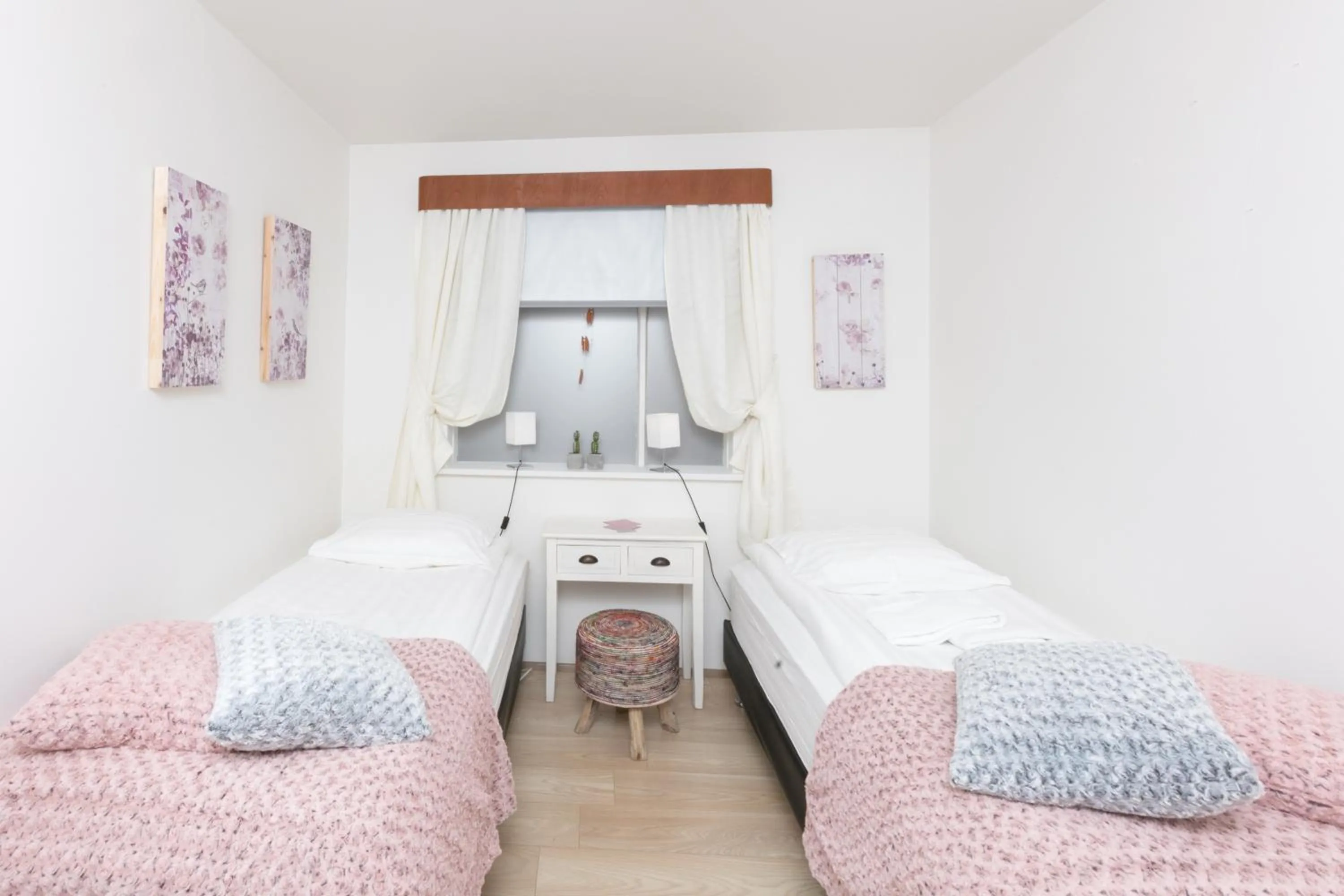 Bed in Blómasetrið Homestay