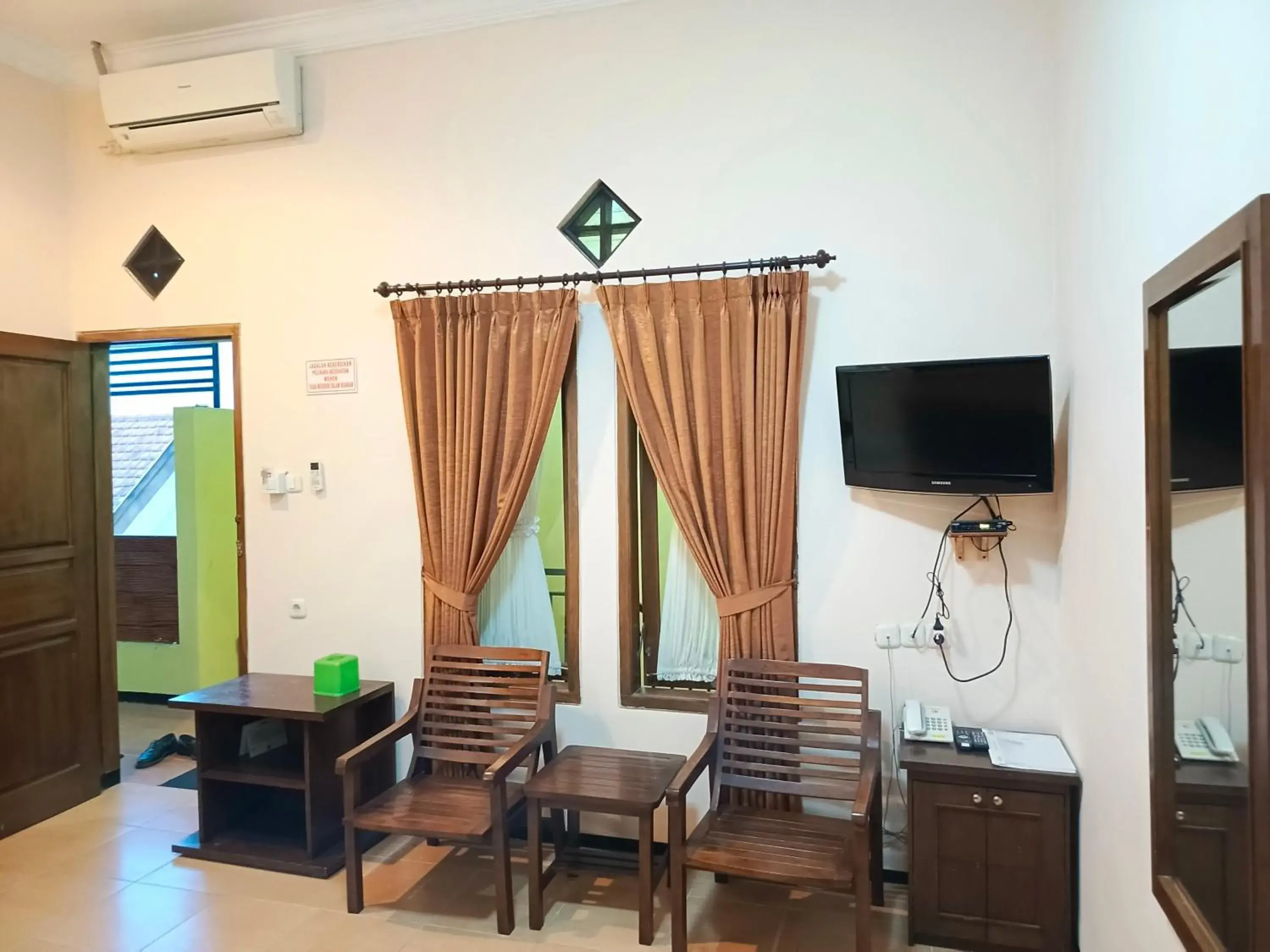 Family Room in Kedung Ombo Homestay Family Room in Kedung Ombo Homestay