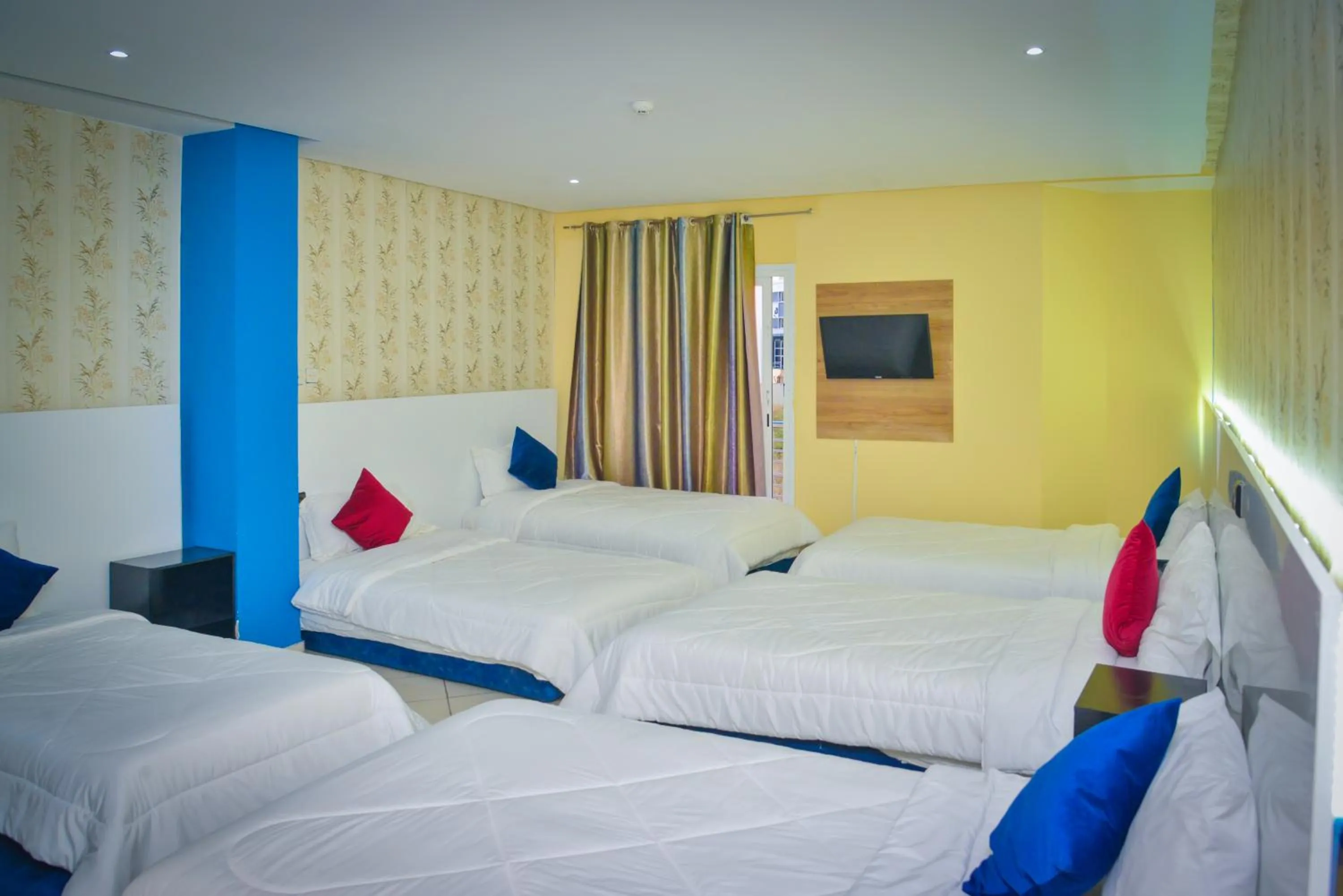 Photo of the whole room, Bed in Free Zone Hotel