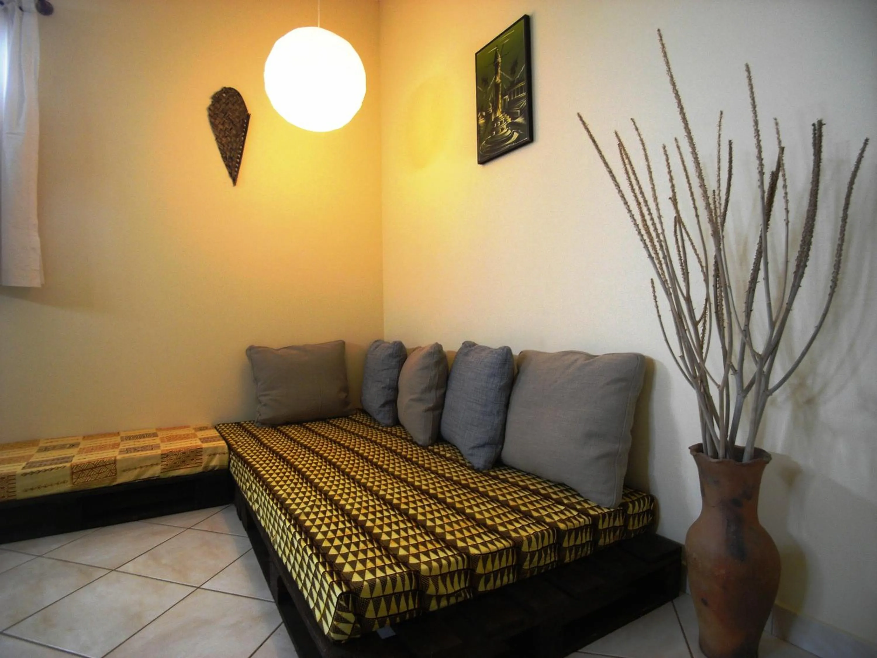 Communal lounge/ TV room, Bed in Casa Strela B&B Tarrafal