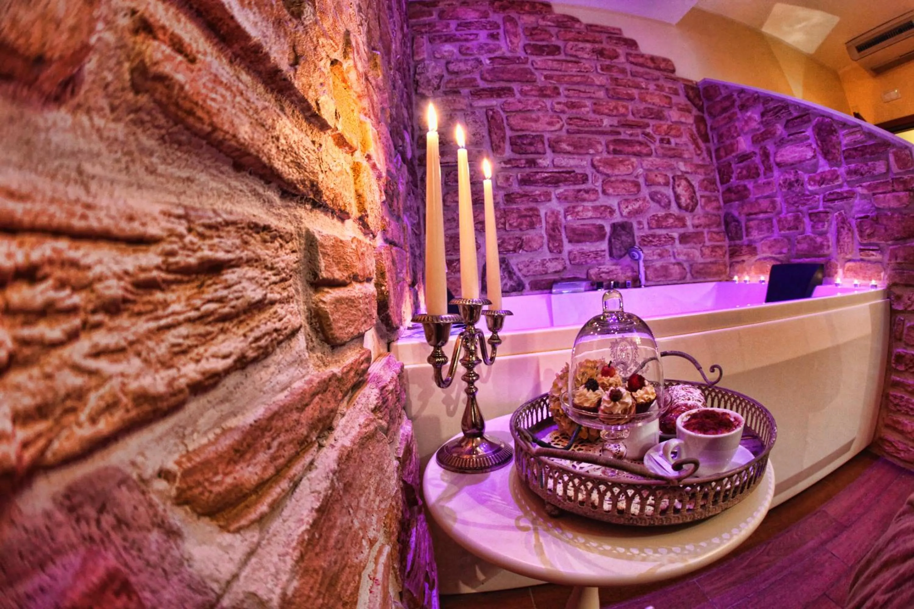 Decorative detail in Hotel Vogue