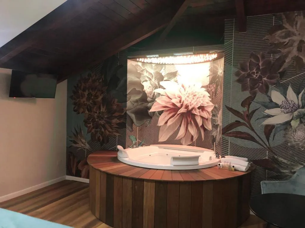 Photo of the whole room in Hotel Vogue