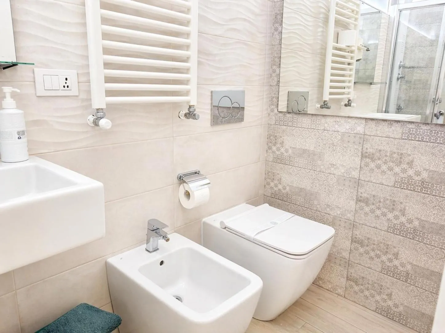 Shower in B&B Giulia