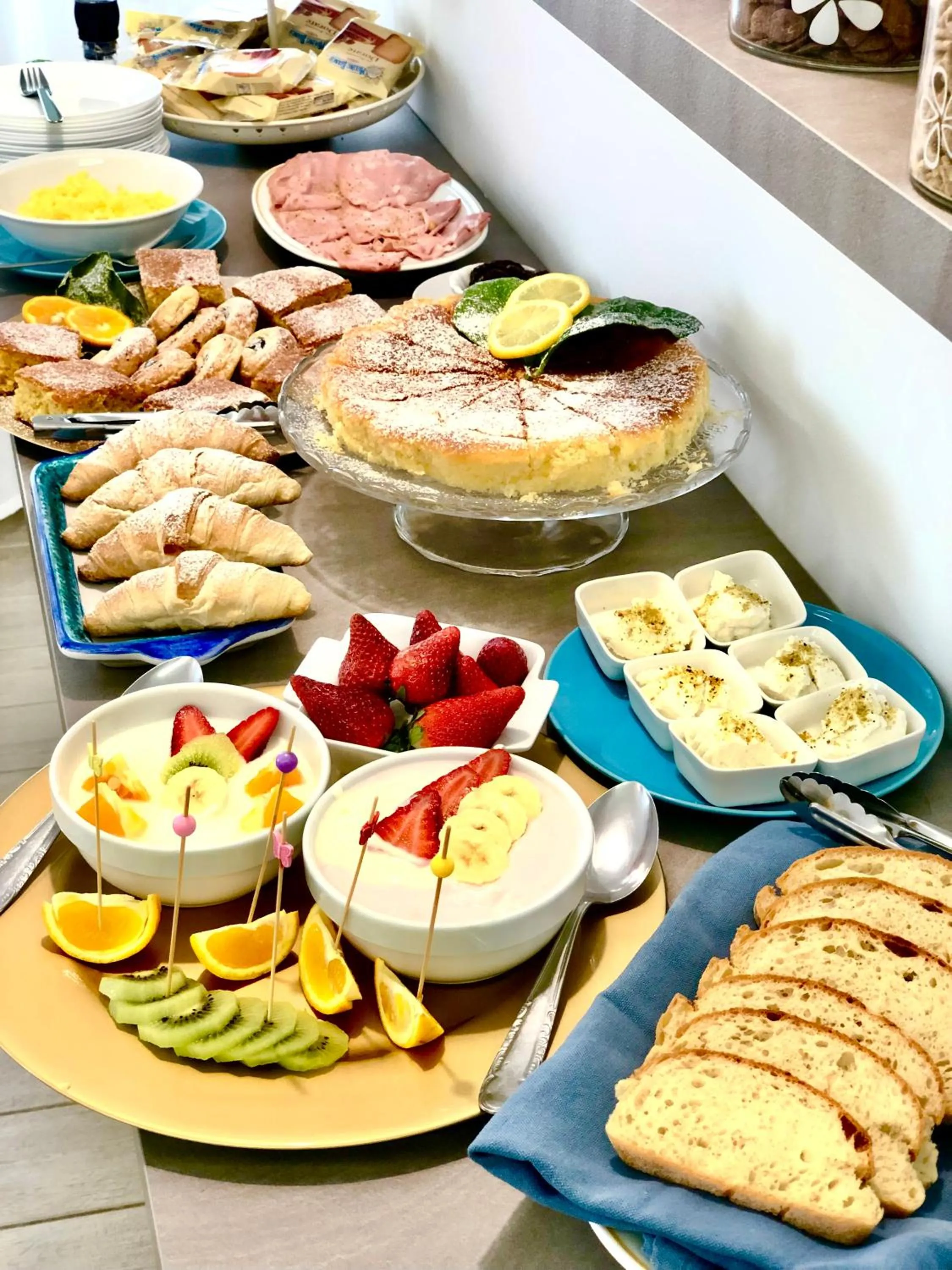 Buffet breakfast in B&B Giulia