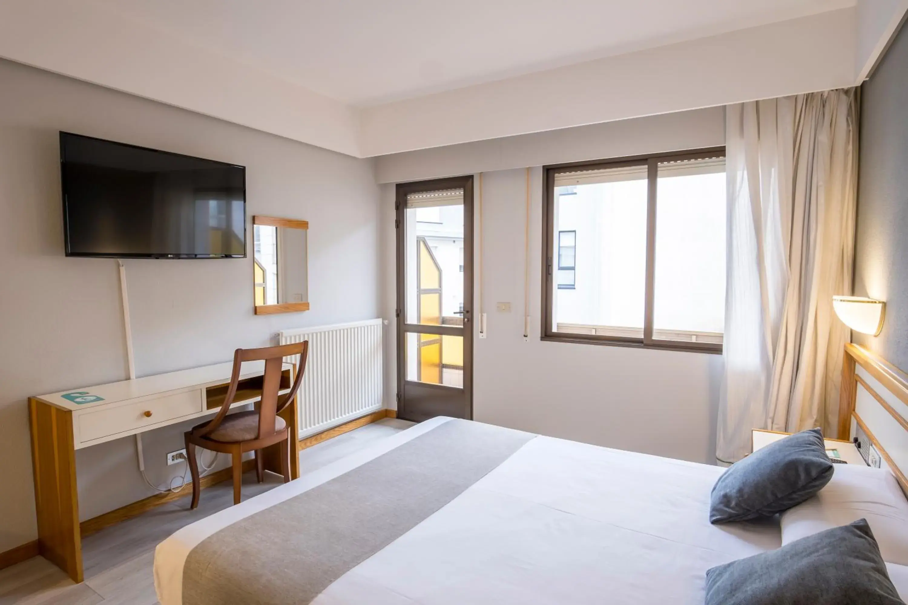 Bedroom, Bed in Hotel Alda Boiro Bedroom, Bed in Hotel Alda Boiro