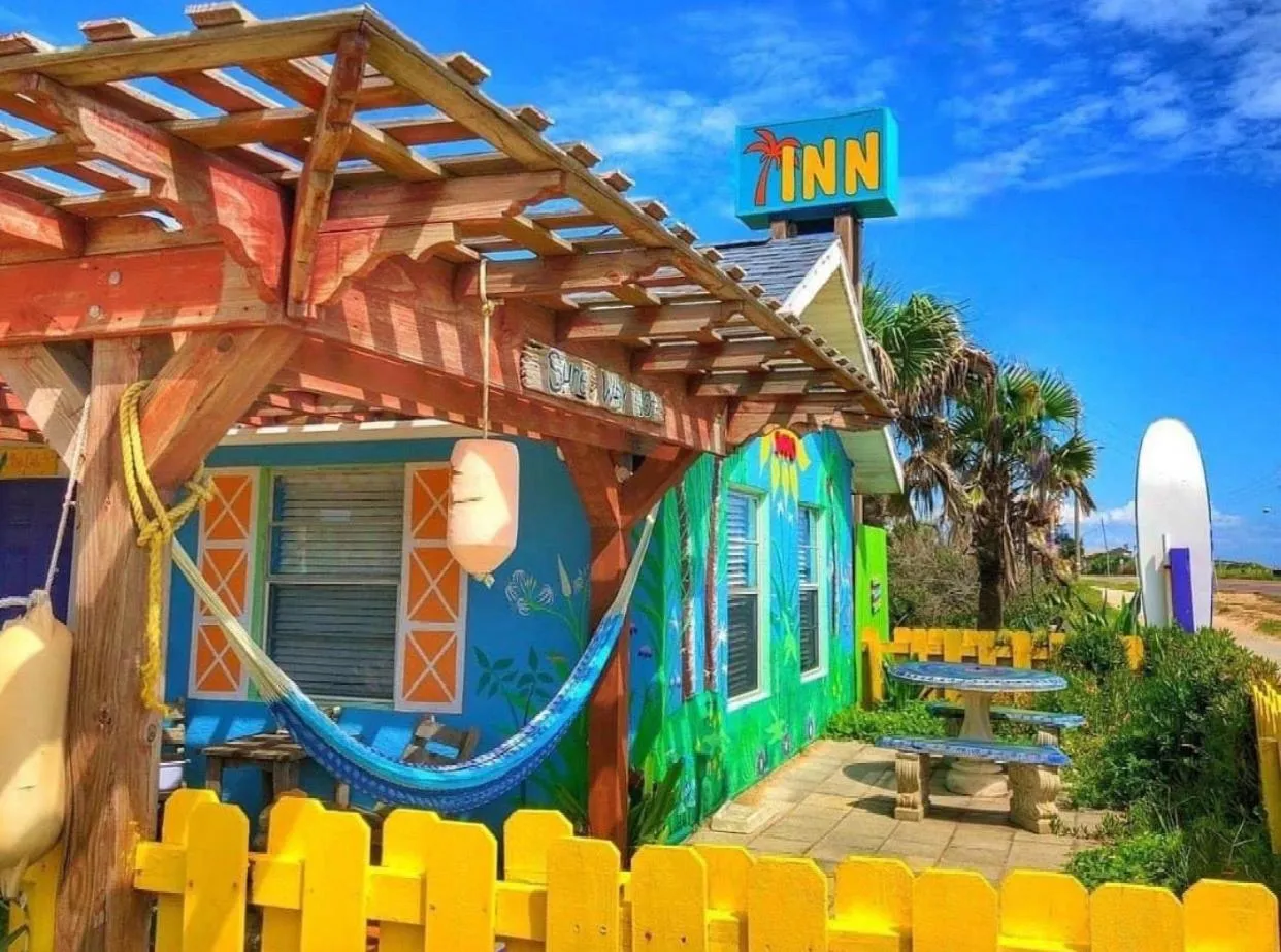 Property building in The Beach House at Si Como No Inn