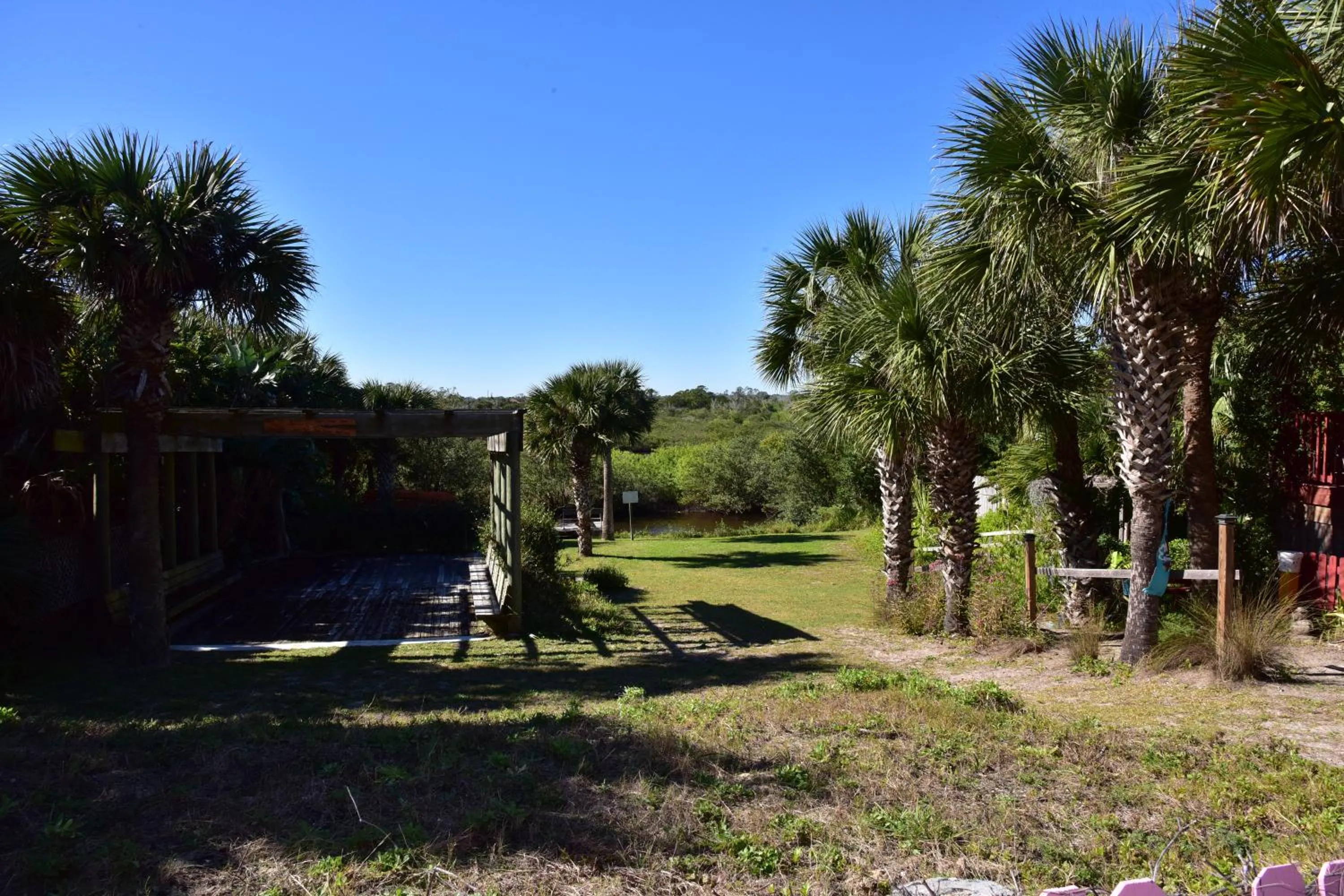 Day in The Beach House at Si Como No Inn