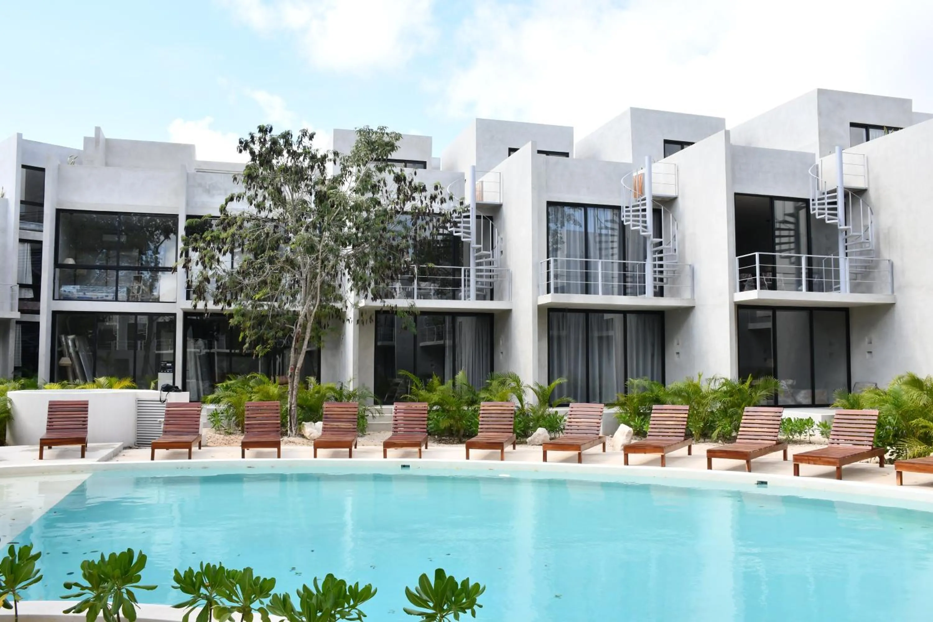 Swimming pool in Seremonia Selva by The Spot Rentals