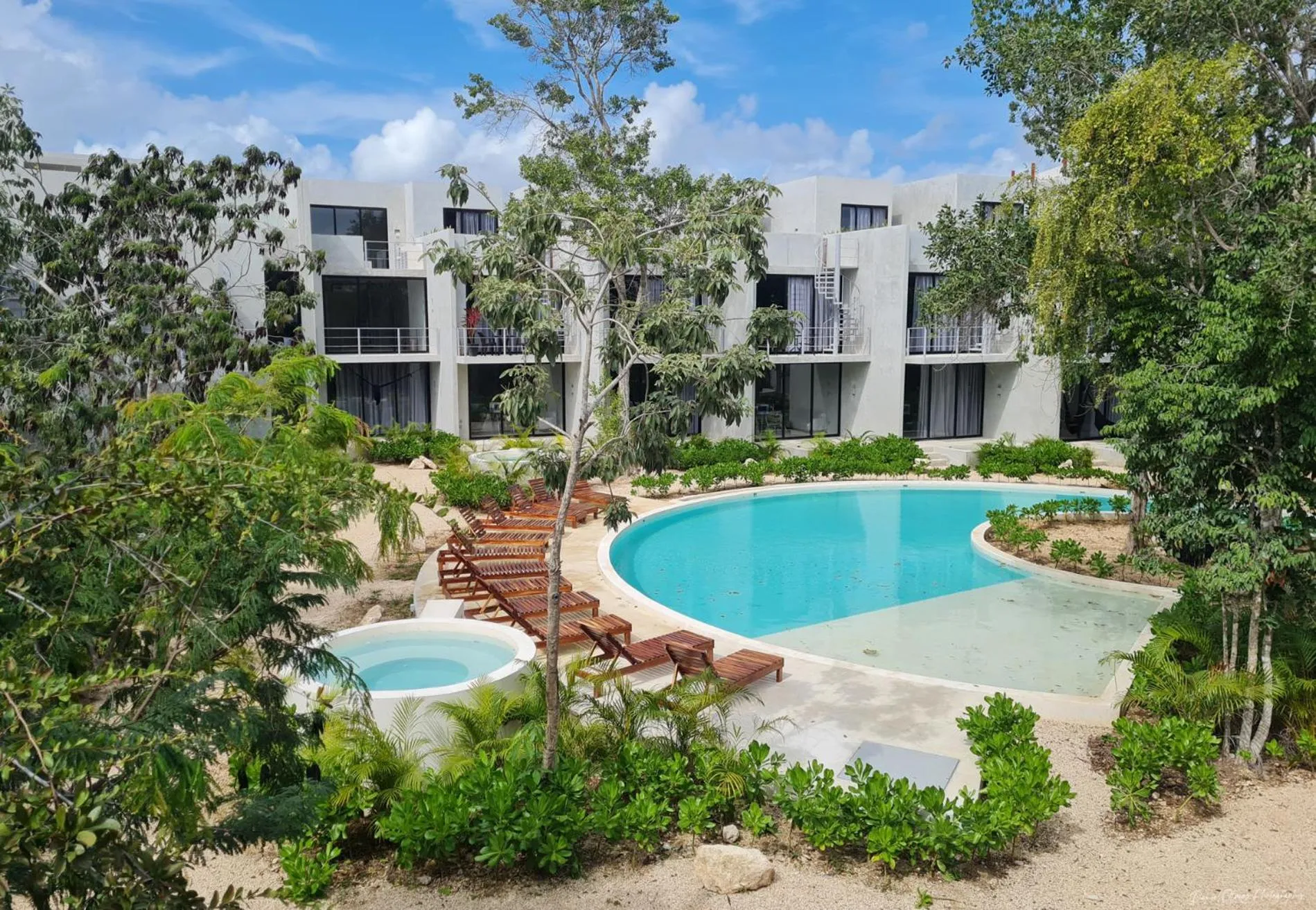 Swimming pool in Seremonia Selva by The Spot Rentals