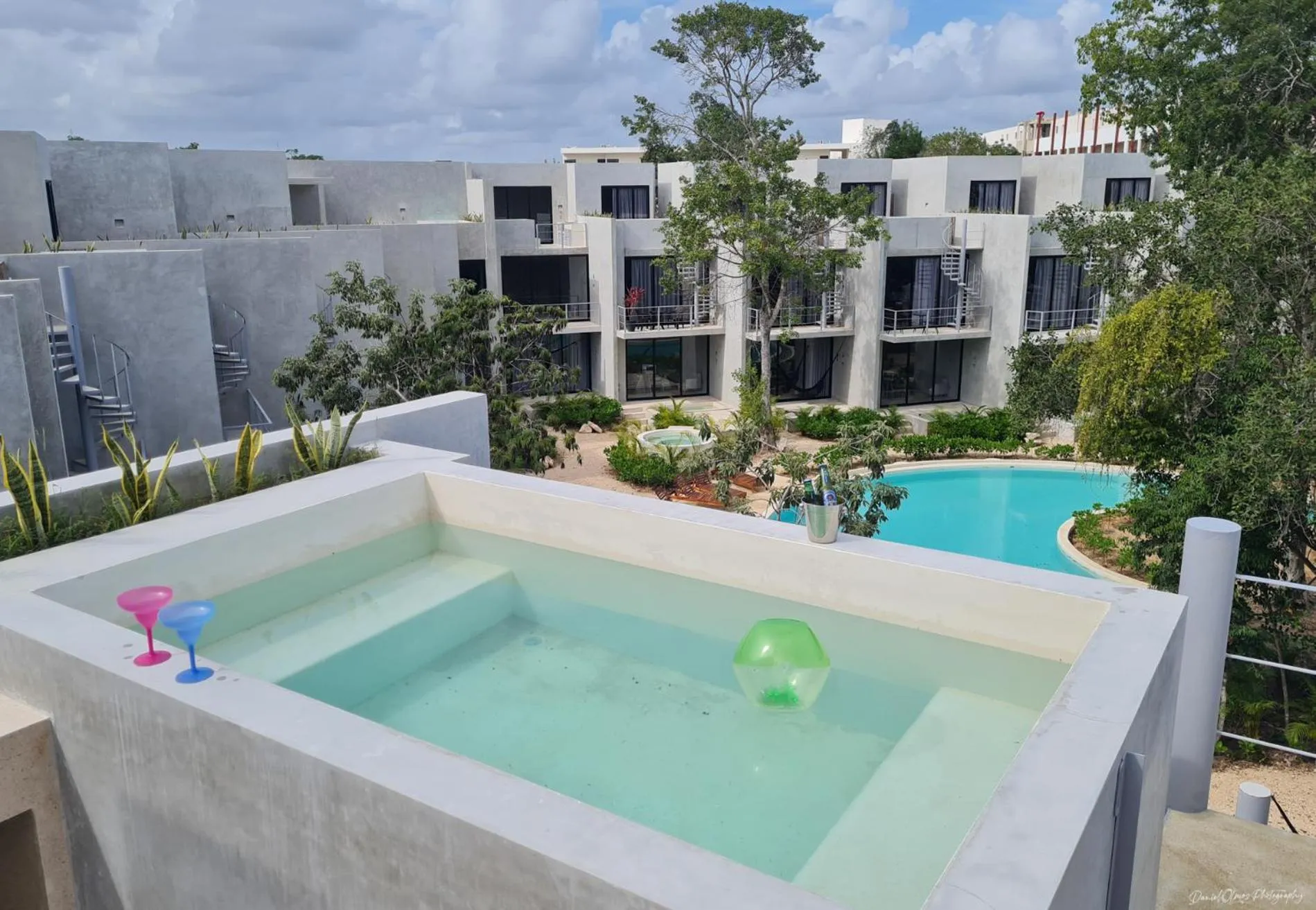 Swimming pool in Seremonia Selva by The Spot Rentals