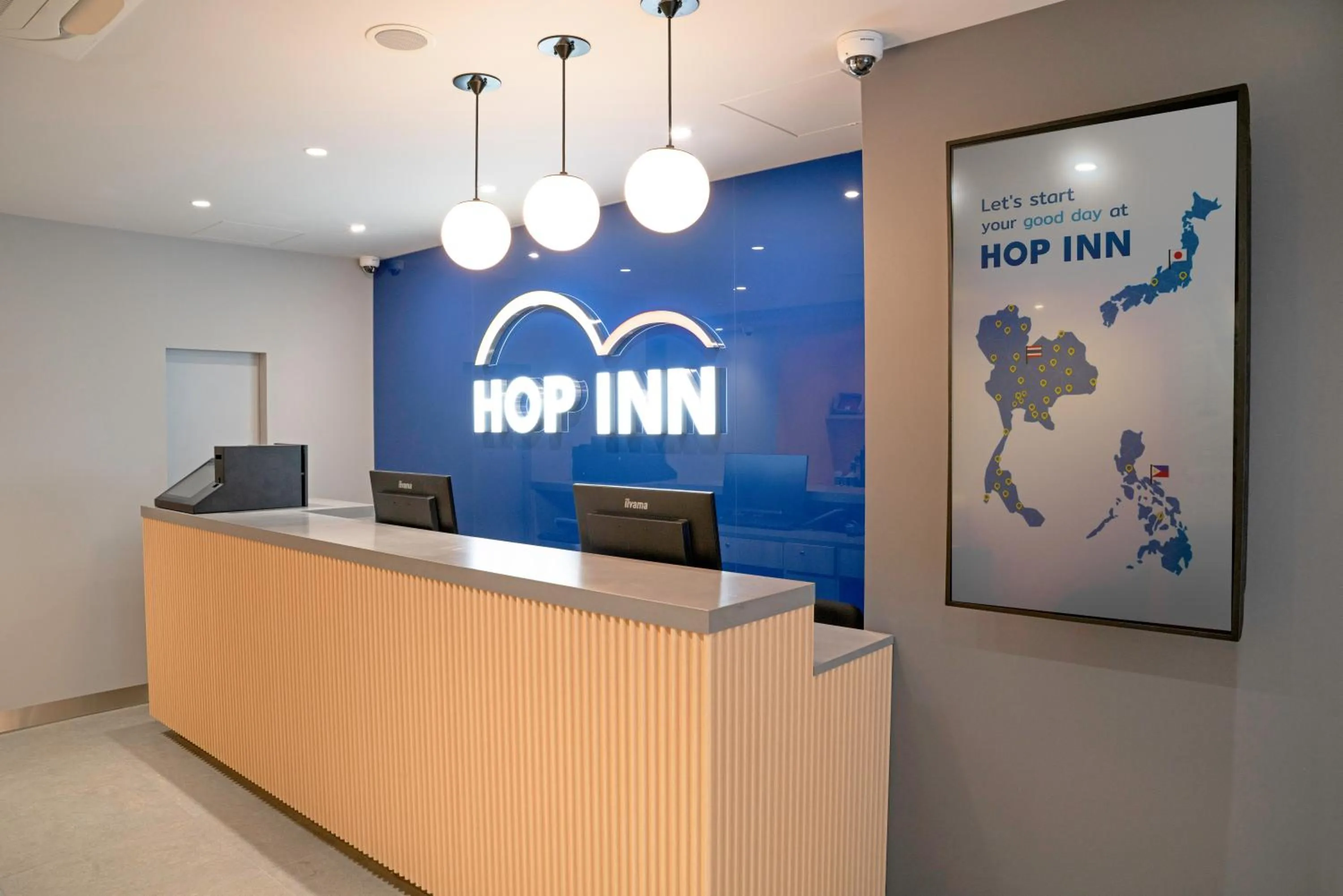 Lobby or reception in Hop Inn Tokyo Ueno