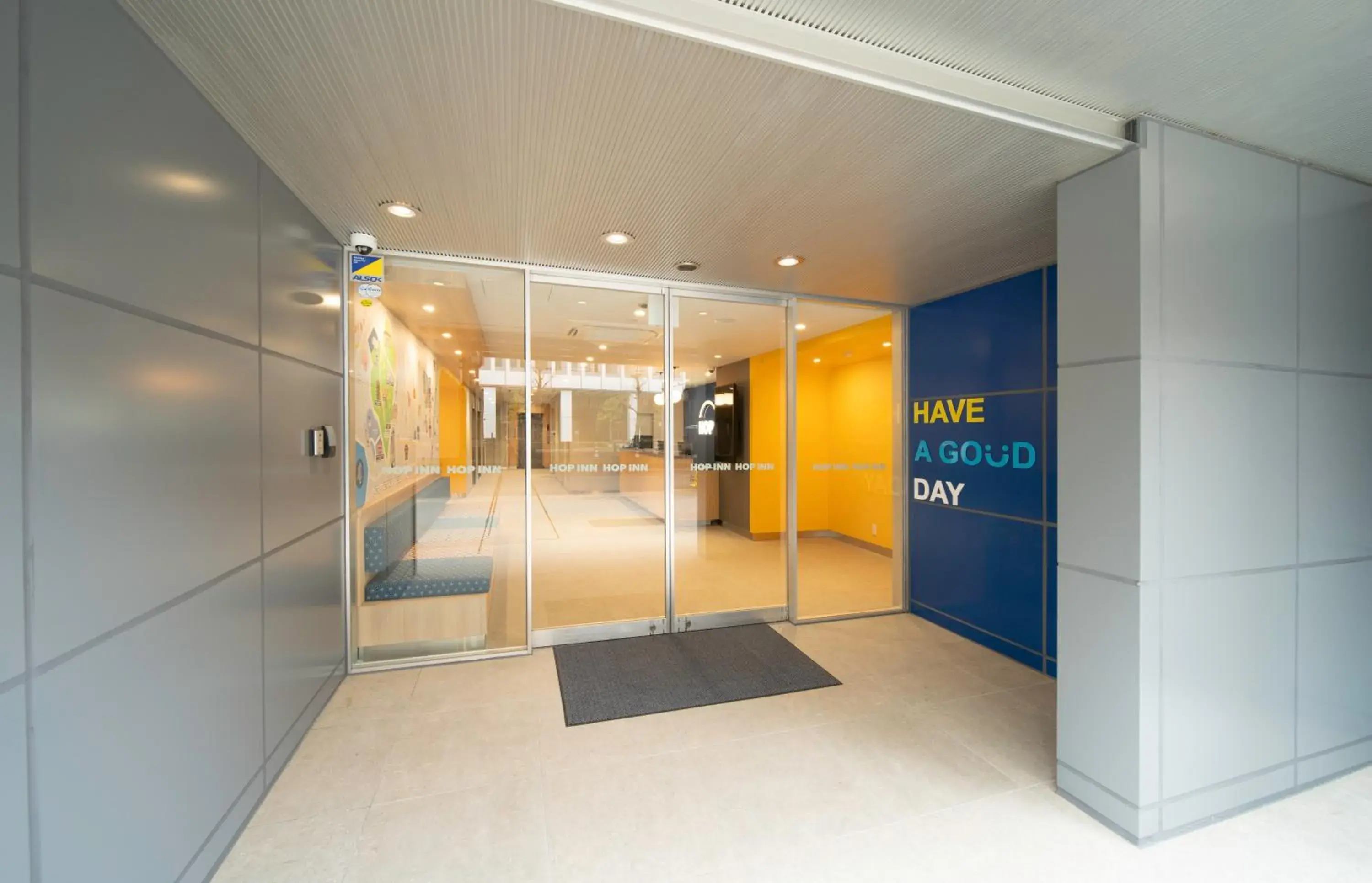 Facade/entrance in Hop Inn Tokyo Ueno Facade/entrance in Hop Inn Tokyo Ueno