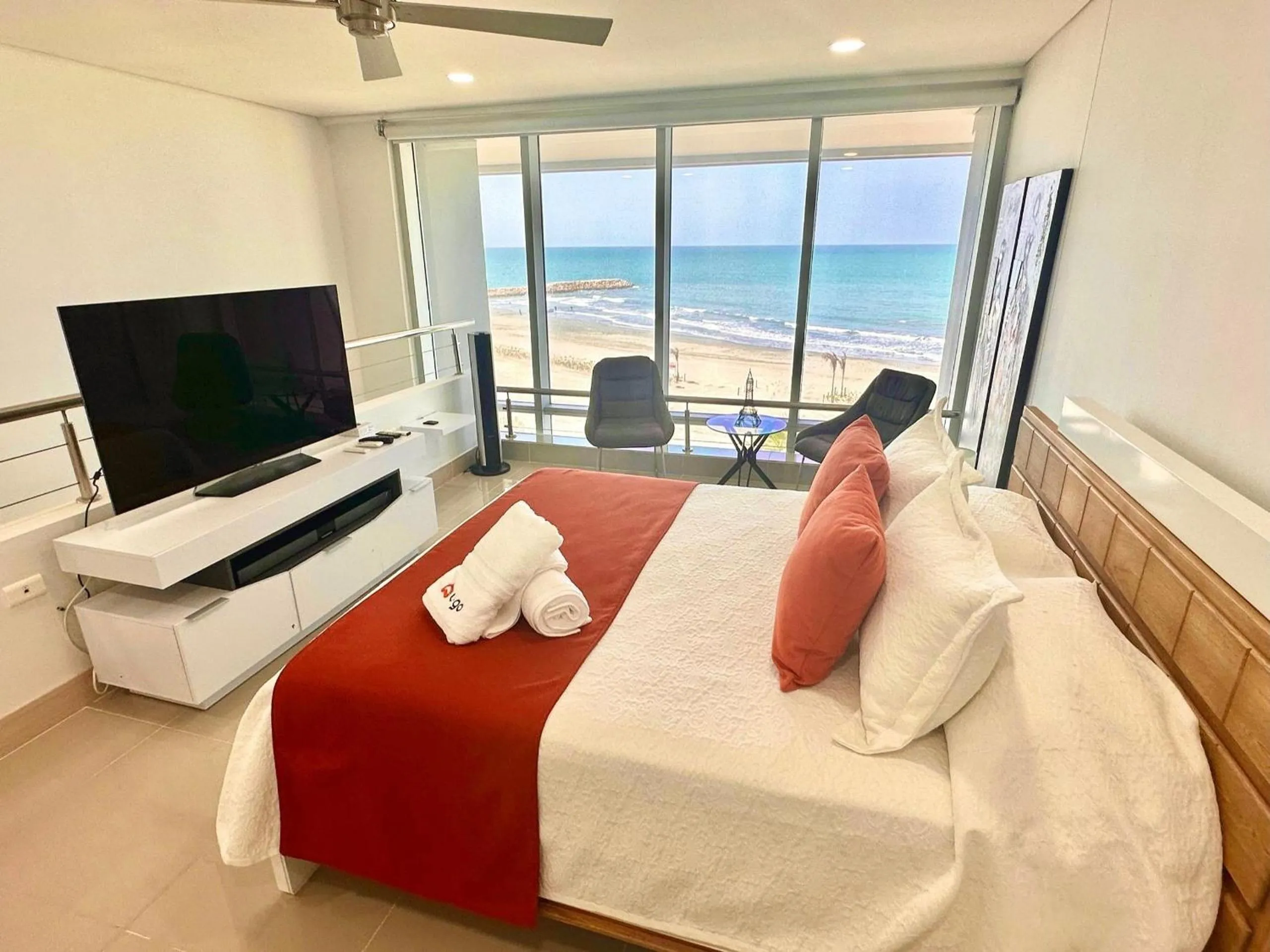 Photo of the whole room, Bed in U-GO Edificio Murano Elite Bocagrande Frente al Mar