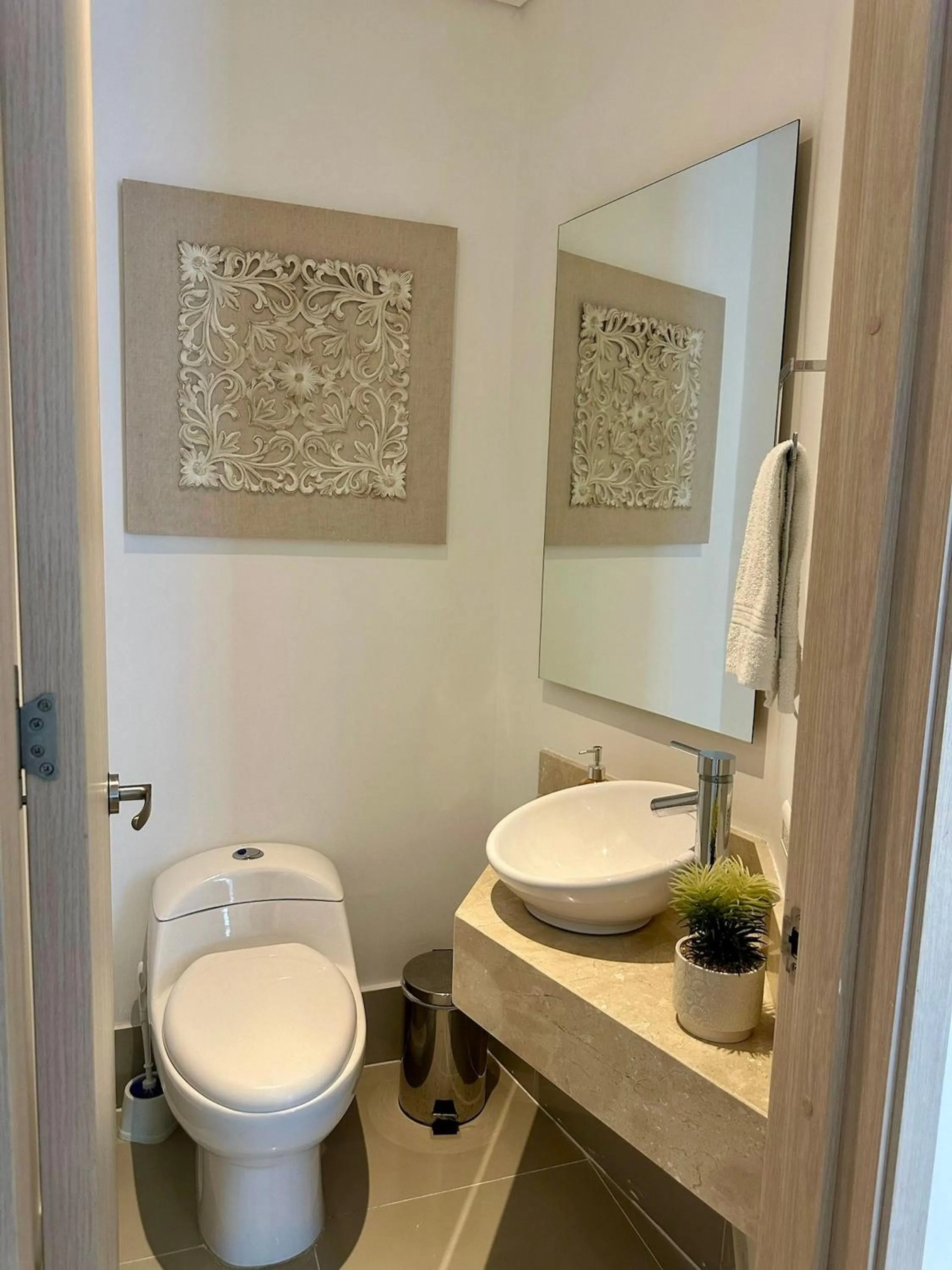 Toilet in U-GO Edificio Murano Elite Bocagrande Frente al Mar