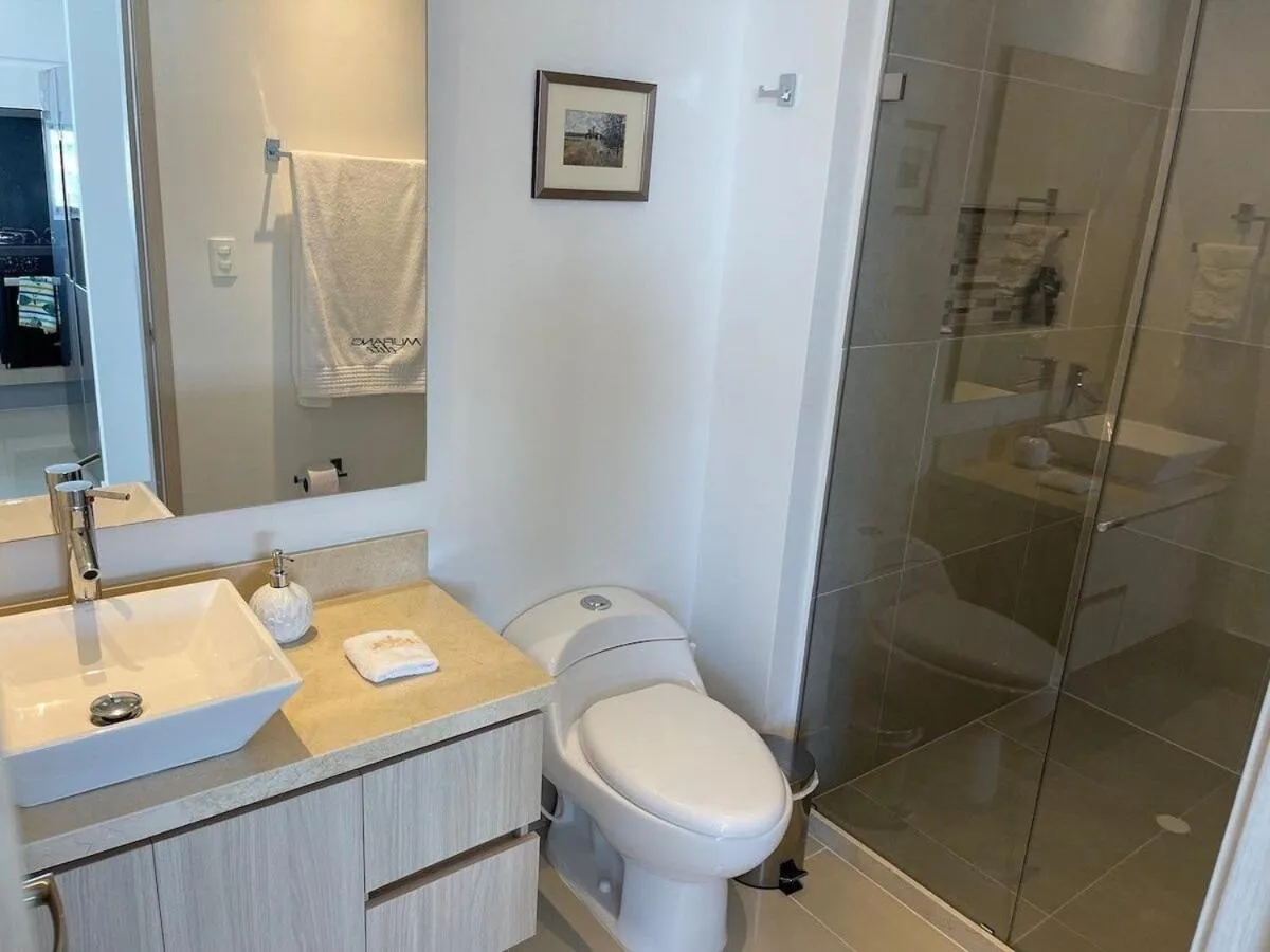 Toilet in U-GO Edificio Murano Elite Bocagrande Frente al Mar