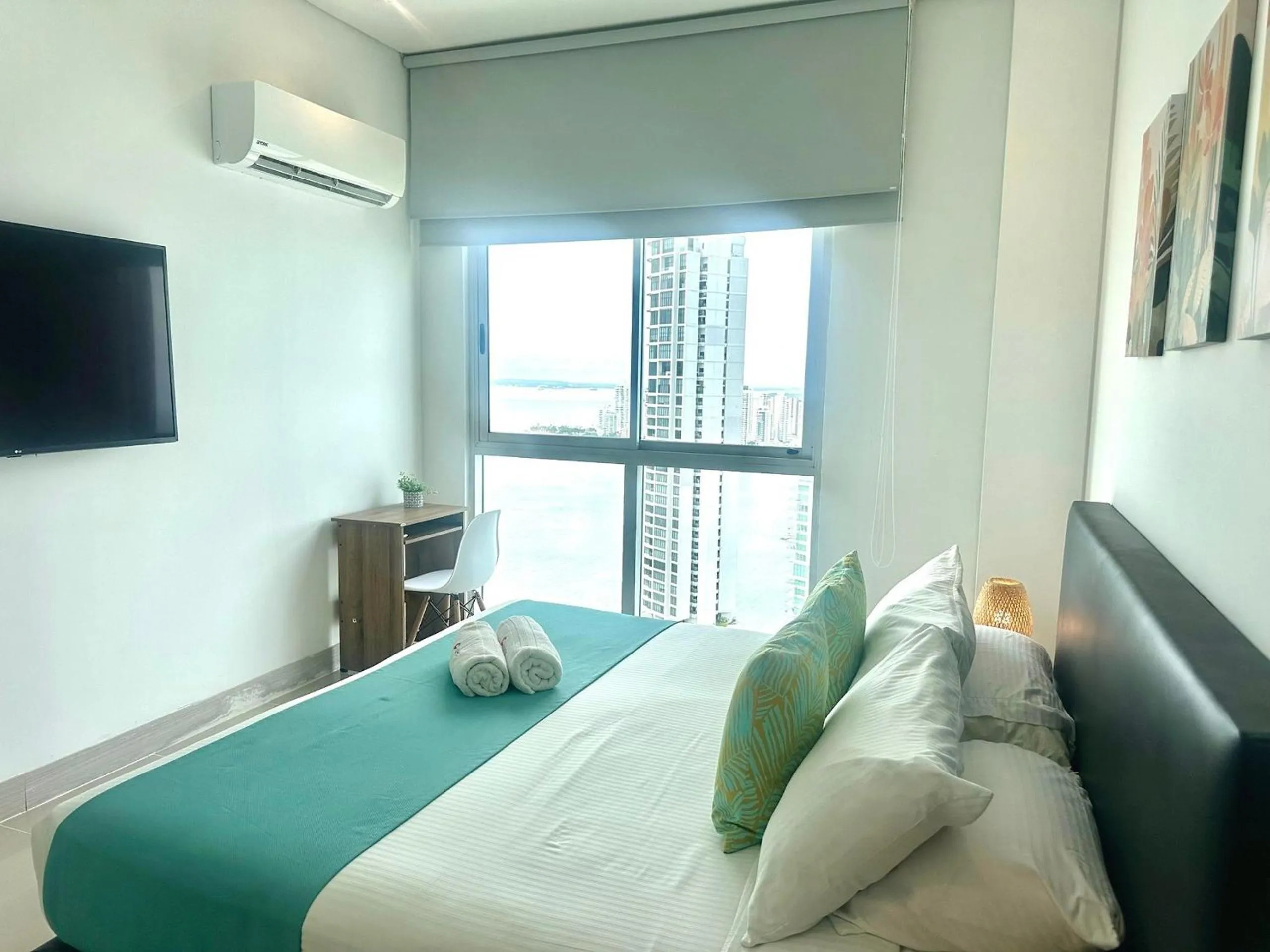 Photo of the whole room, Bed in U-GO Edificio Murano Elite Bocagrande Frente al Mar