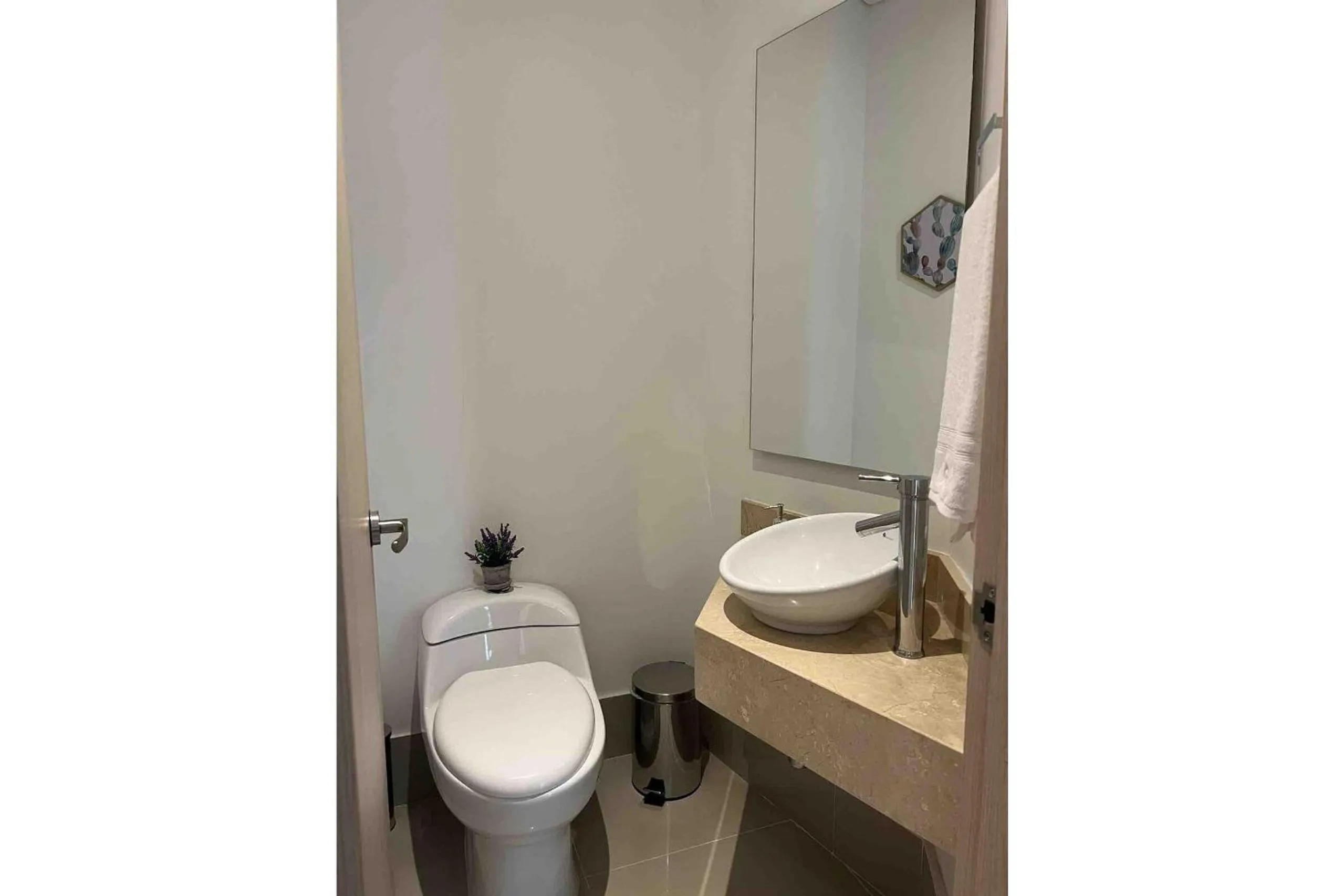 Toilet in U-GO Edificio Murano Elite Bocagrande Frente al Mar