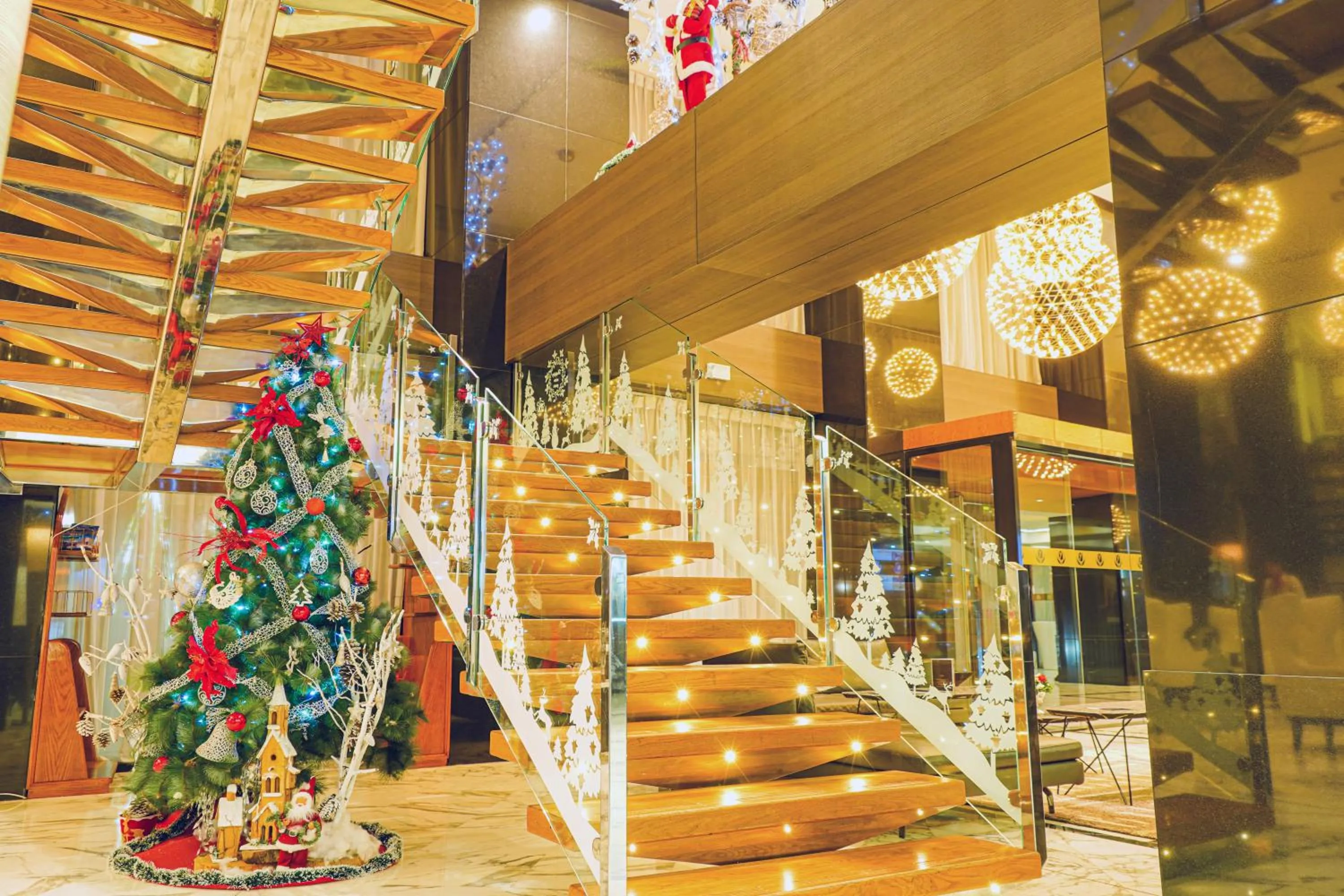 Royal Tulip City Center