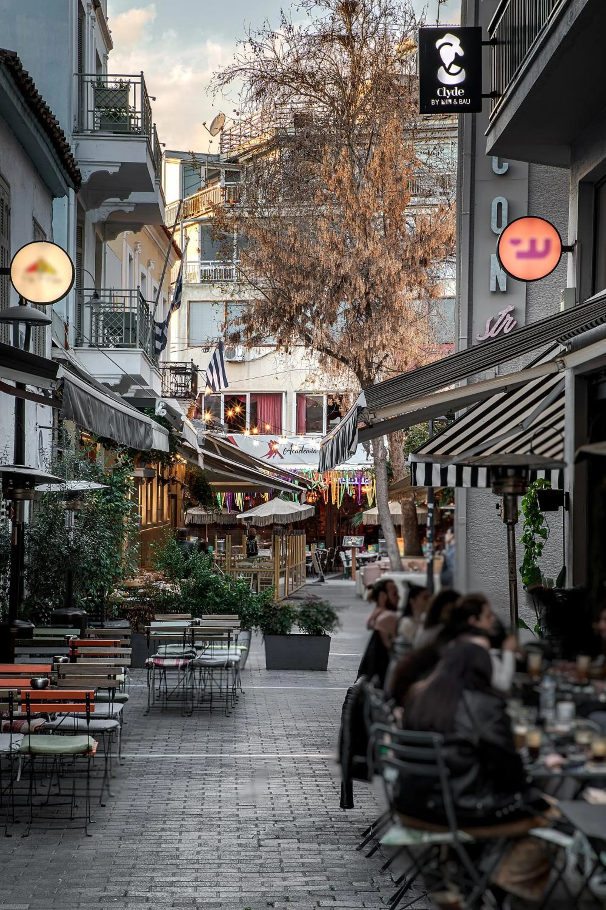 City view in Bonnie Athens by Nin&Bau