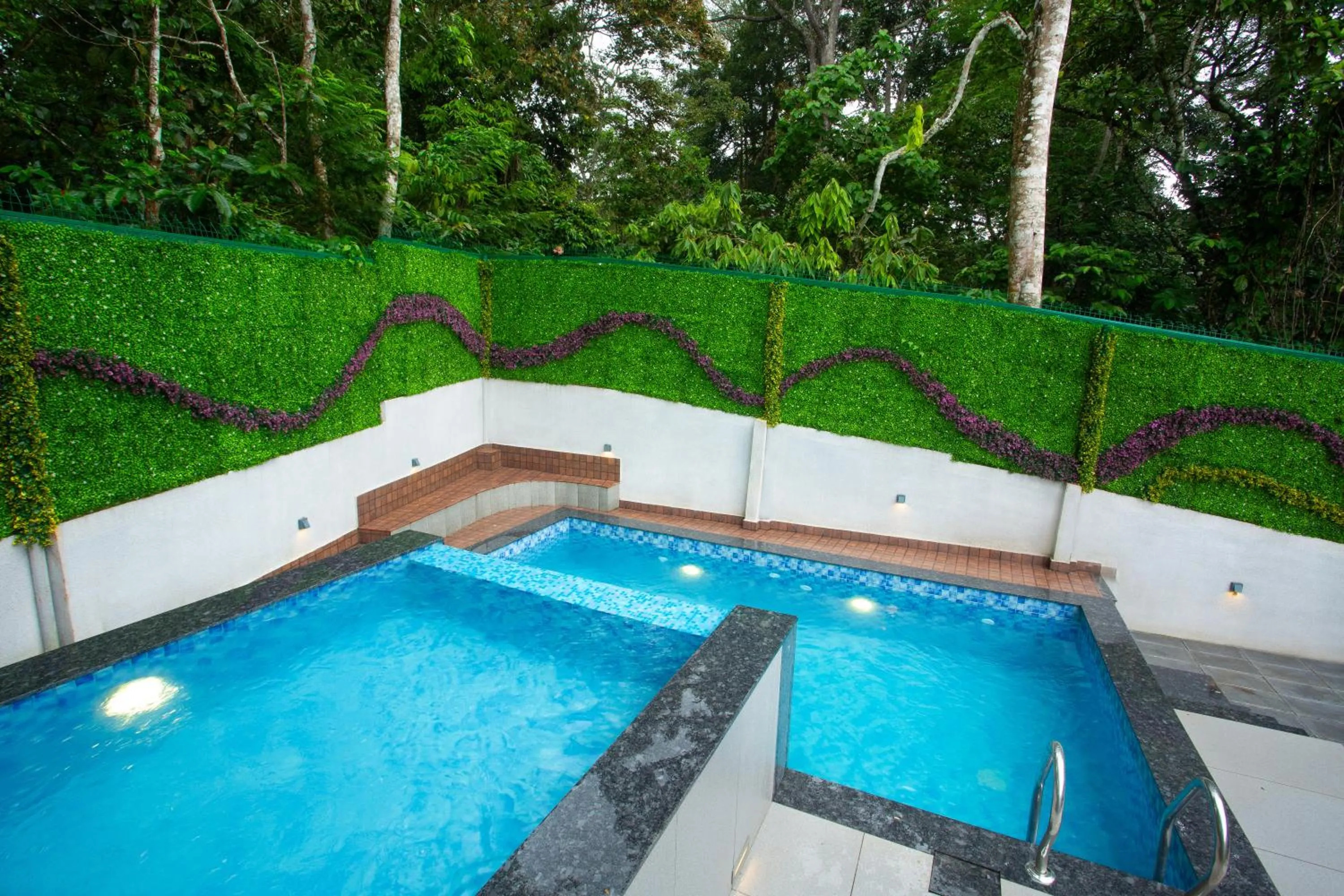 Swimming pool in Casa Bella, Thekkady