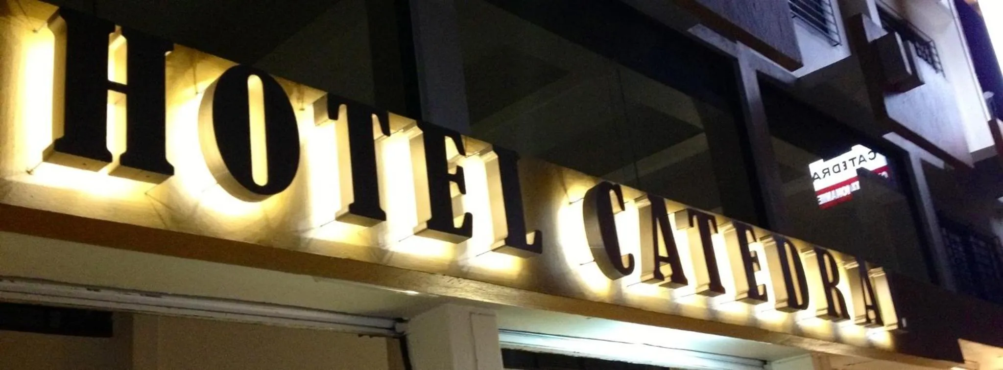 Logo/Certificate/Sign in Hotel Catedral