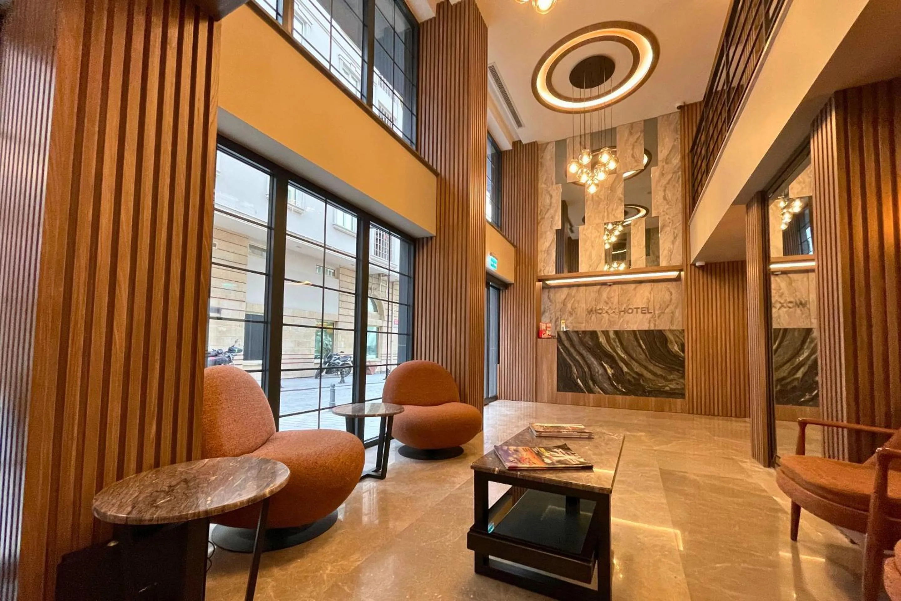 Lobby or reception in Woxx Hotel