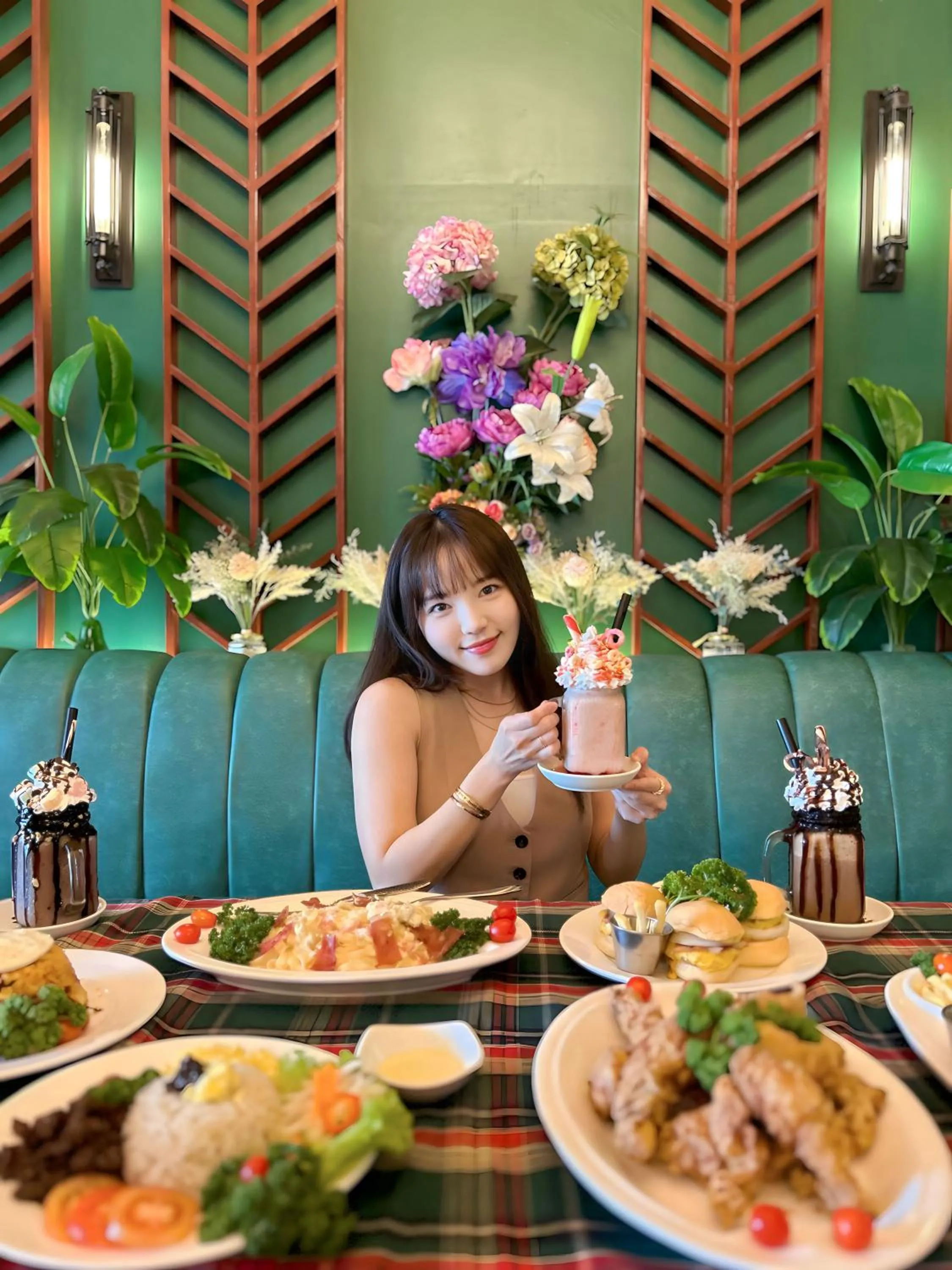 People in Clark CU Hotel