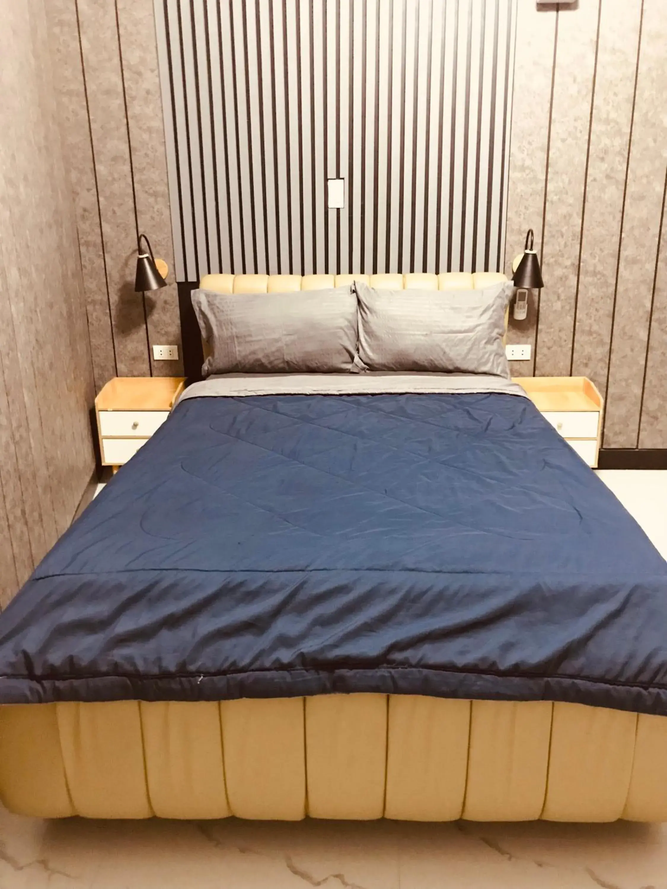 Bed in Clark CU Hotel Bed in Clark CU Hotel