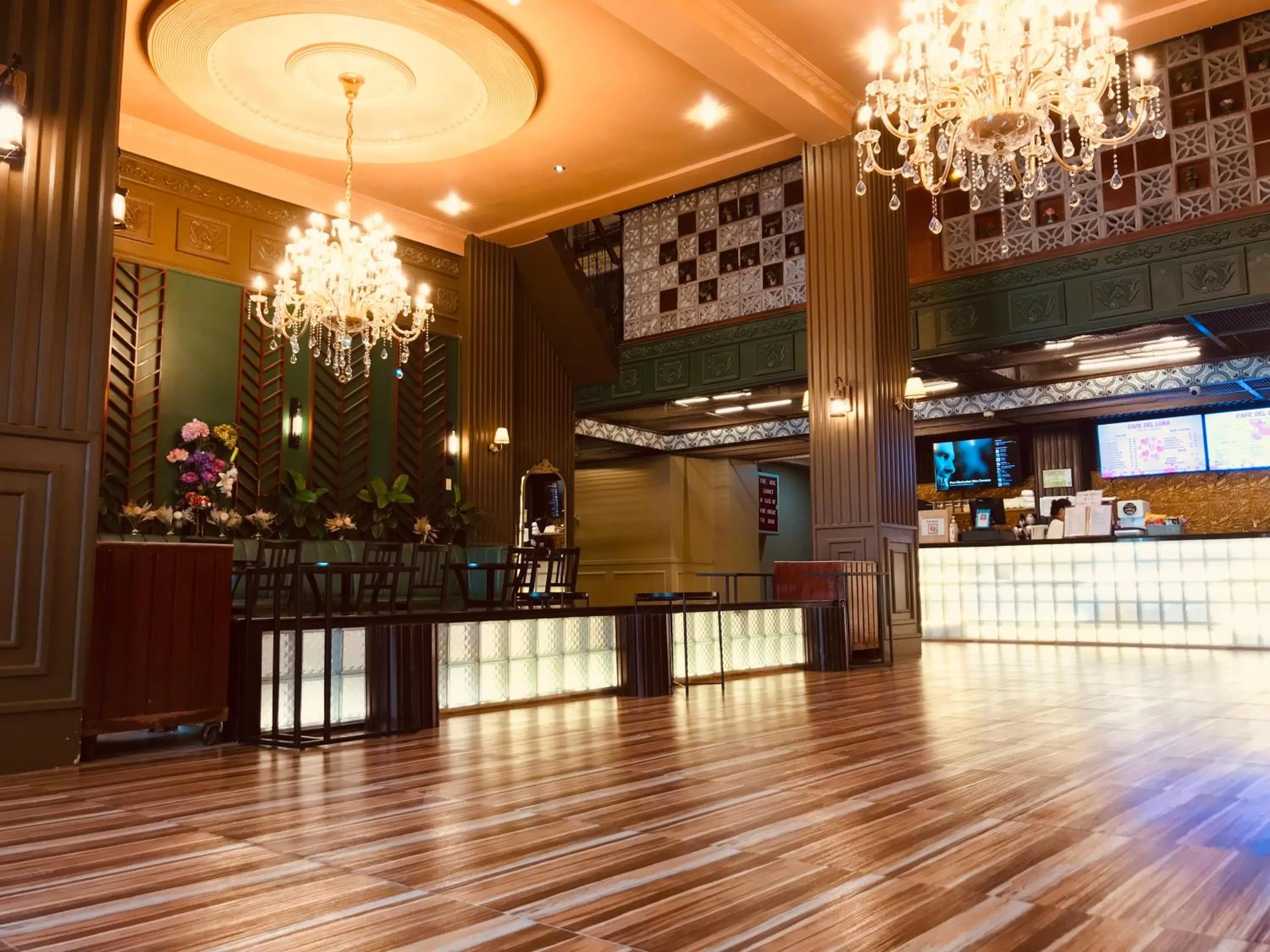 Lobby or reception in Clark CU Hotel