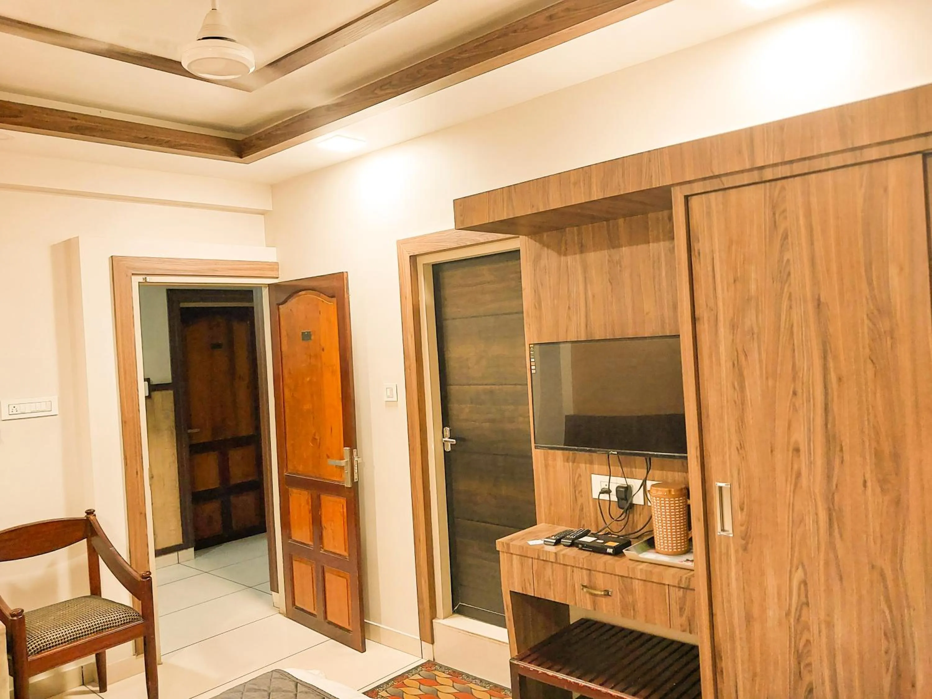 TV and multimedia in Hotel Royal Wings