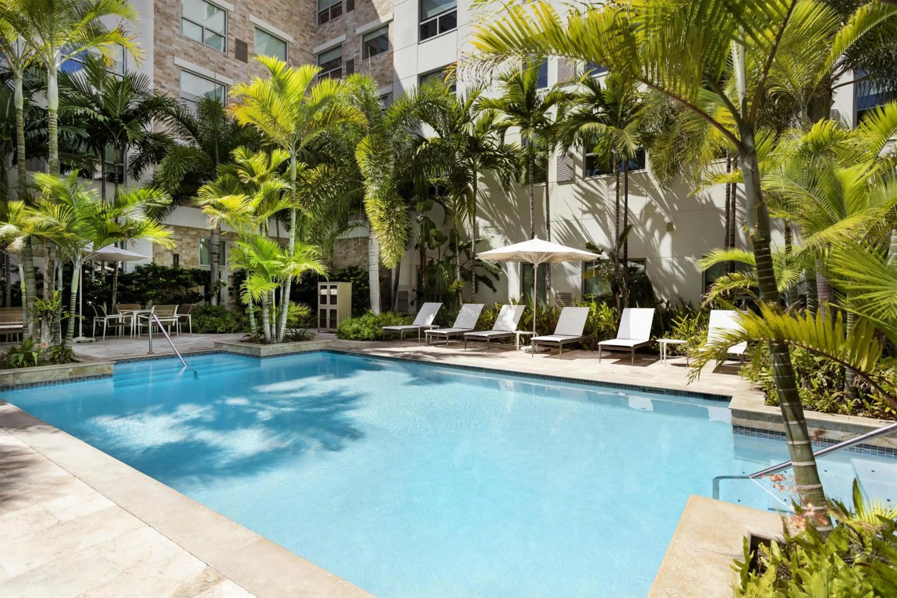Swimming pool in Hyatt House San Juan