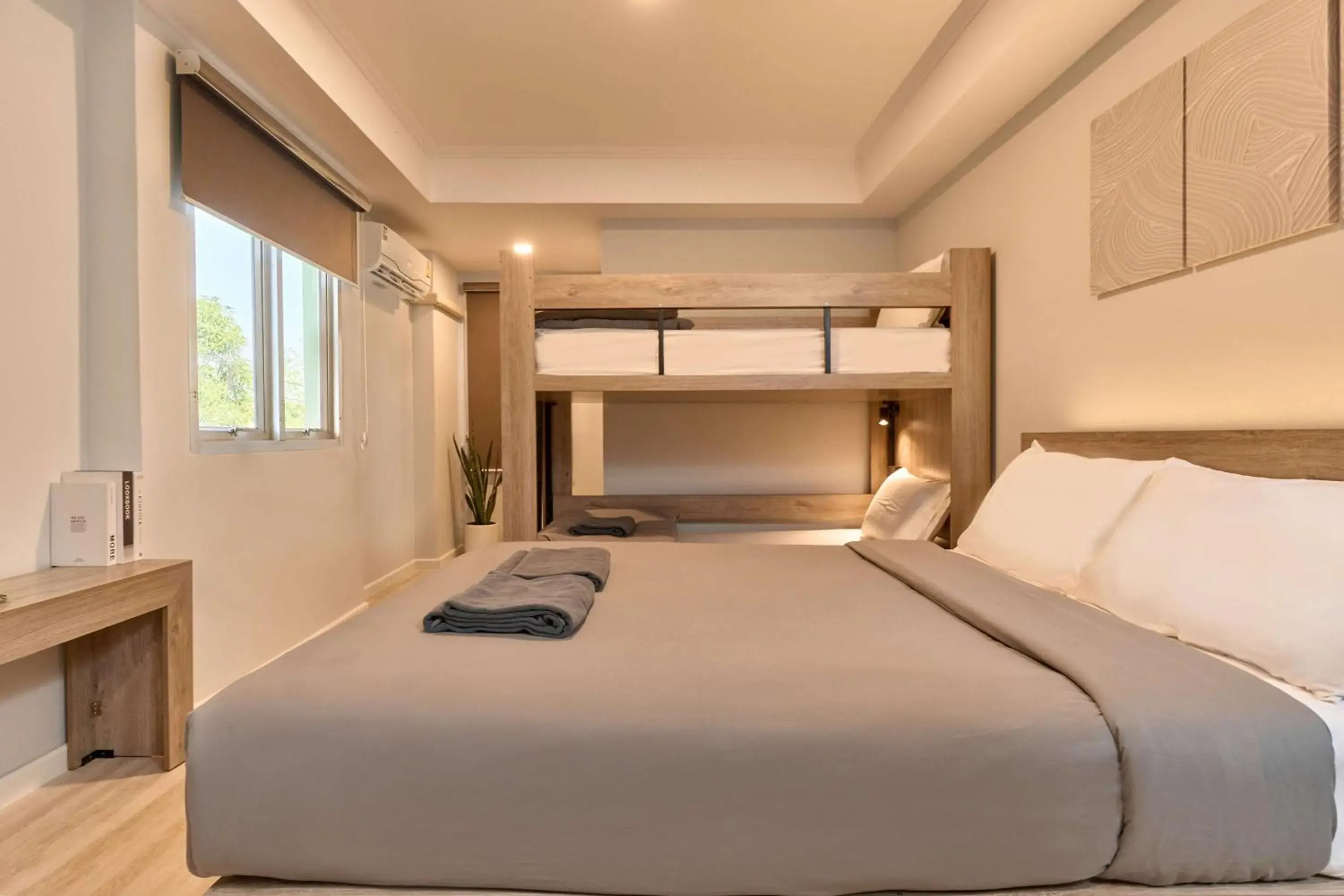 Bed in Thapae60 Mini Hotel Bed in Thapae60 Mini Hotel