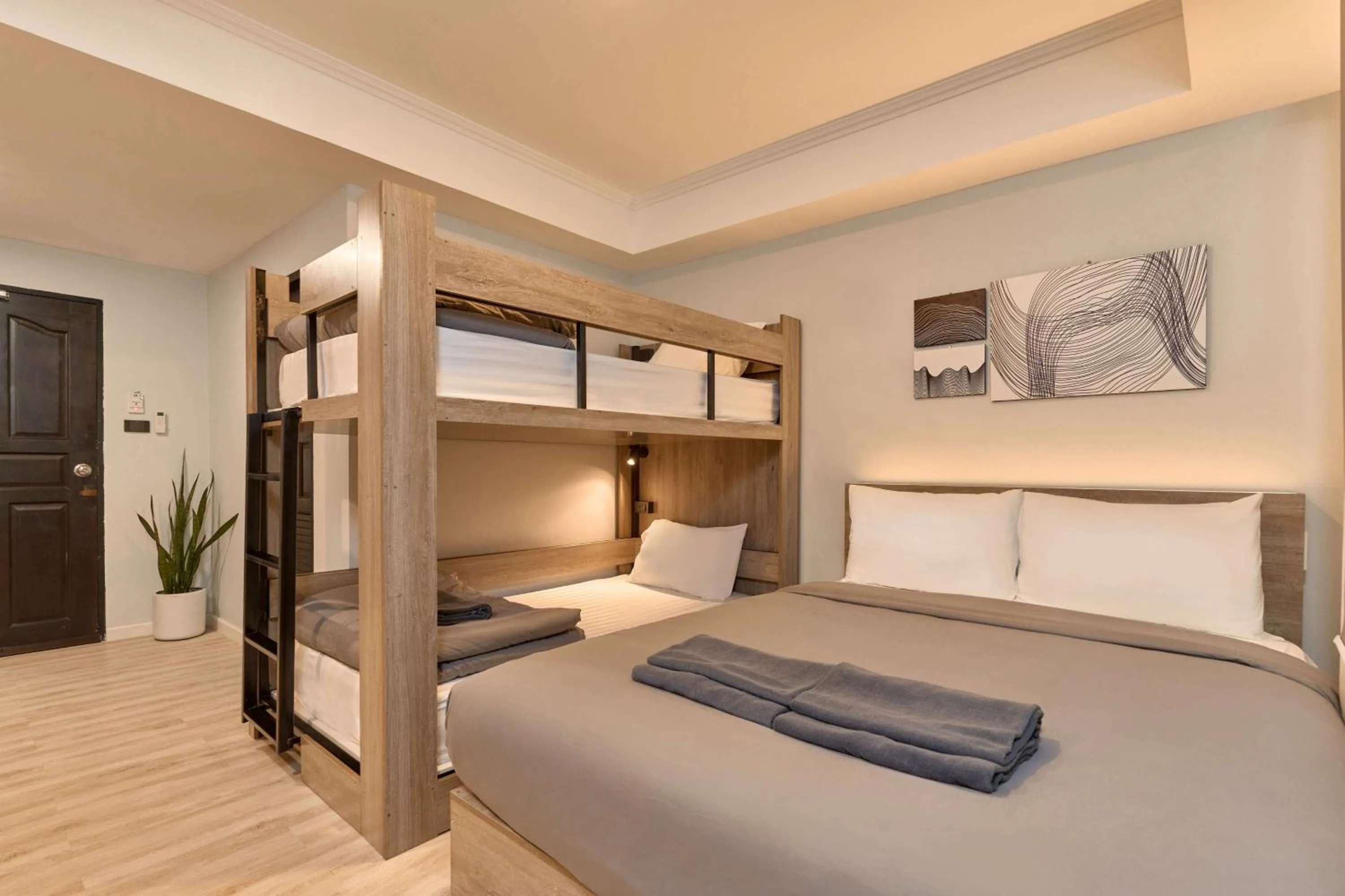 Bed in Thapae60 Mini Hotel