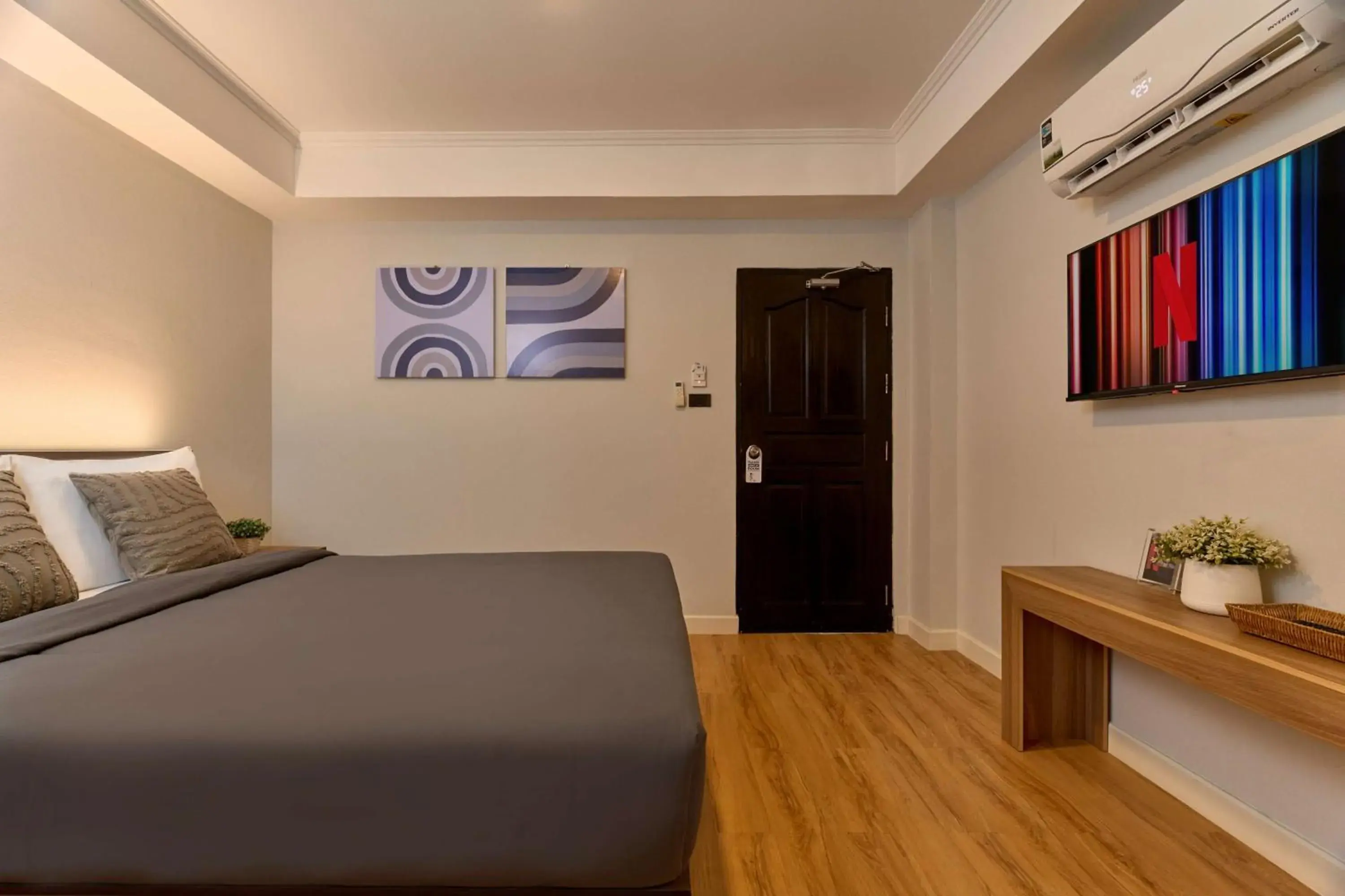 Bed in Thapae60 Mini Hotel Bed in Thapae60 Mini Hotel