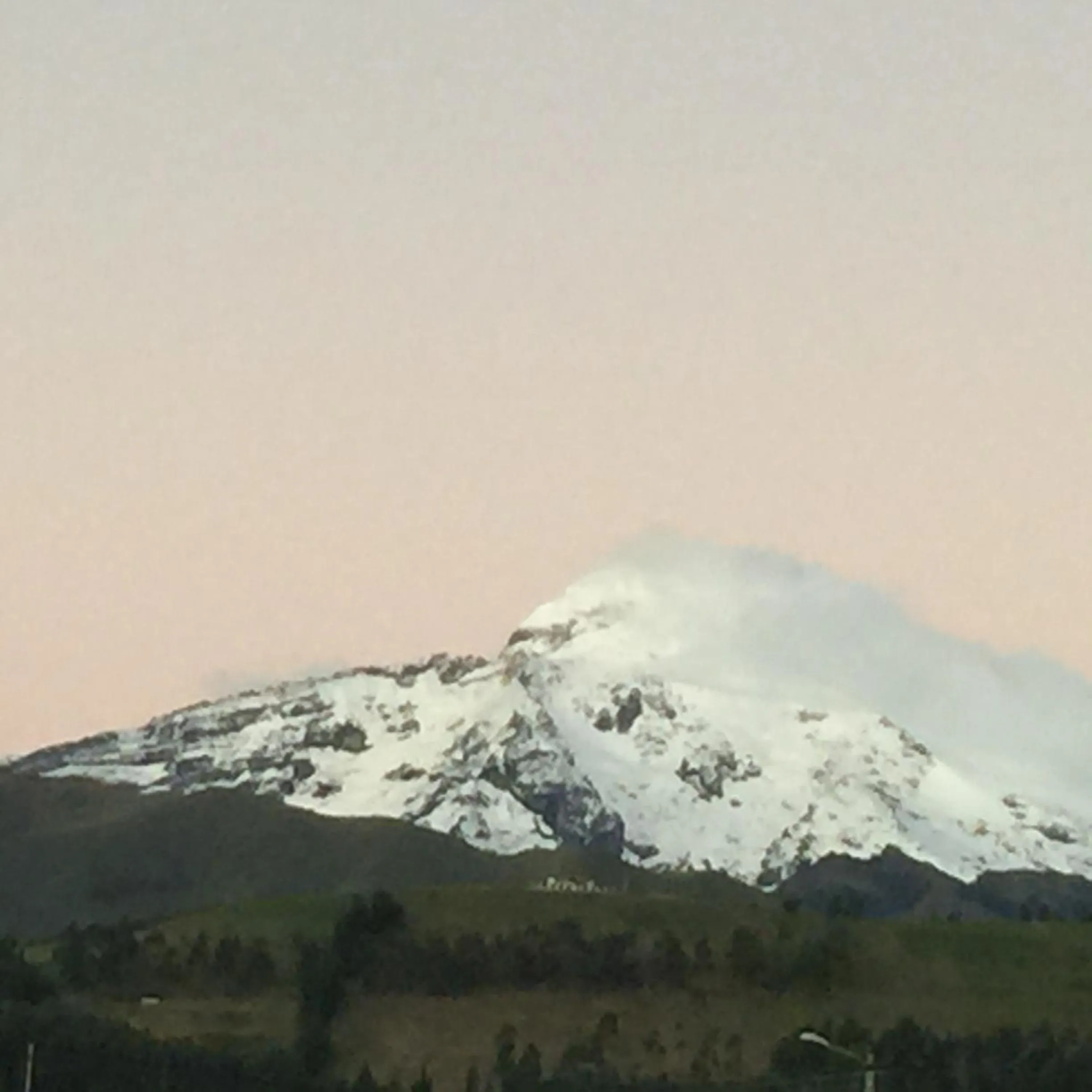Nearby landmark in Casa del Viajero