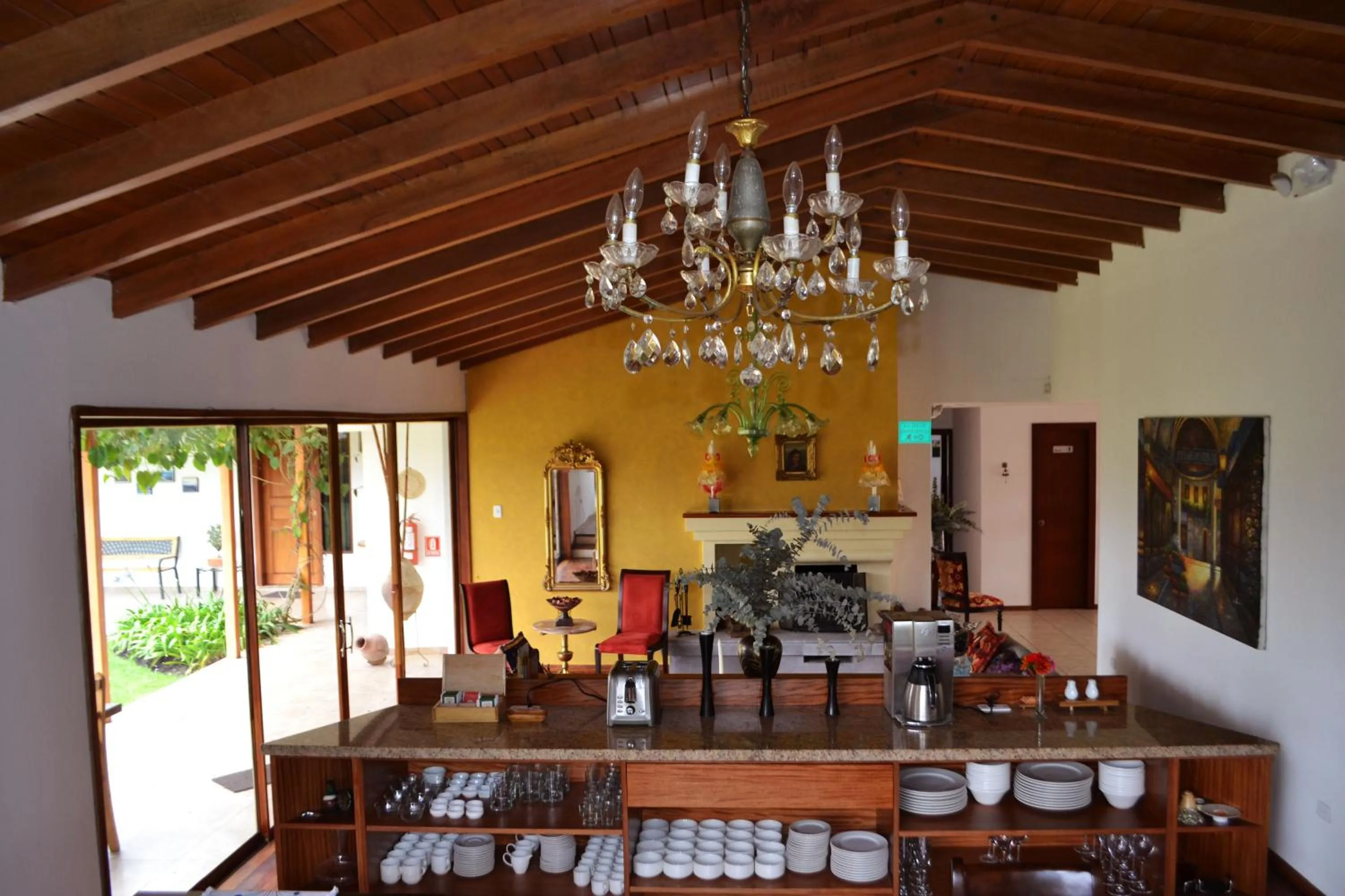 Restaurant/places to eat in Casa del Viajero