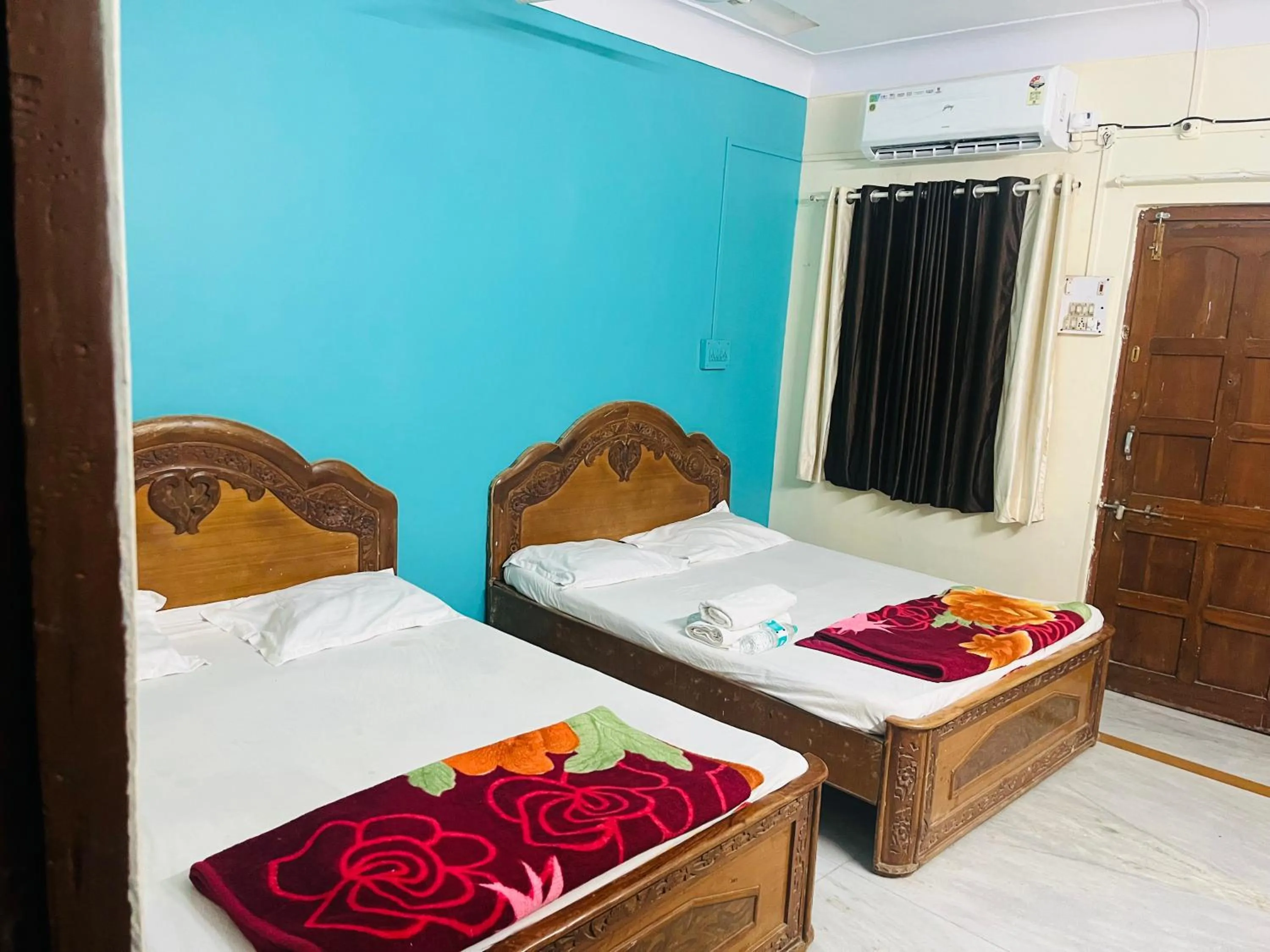 Bed in Hotel Raghunath Residency Niwas