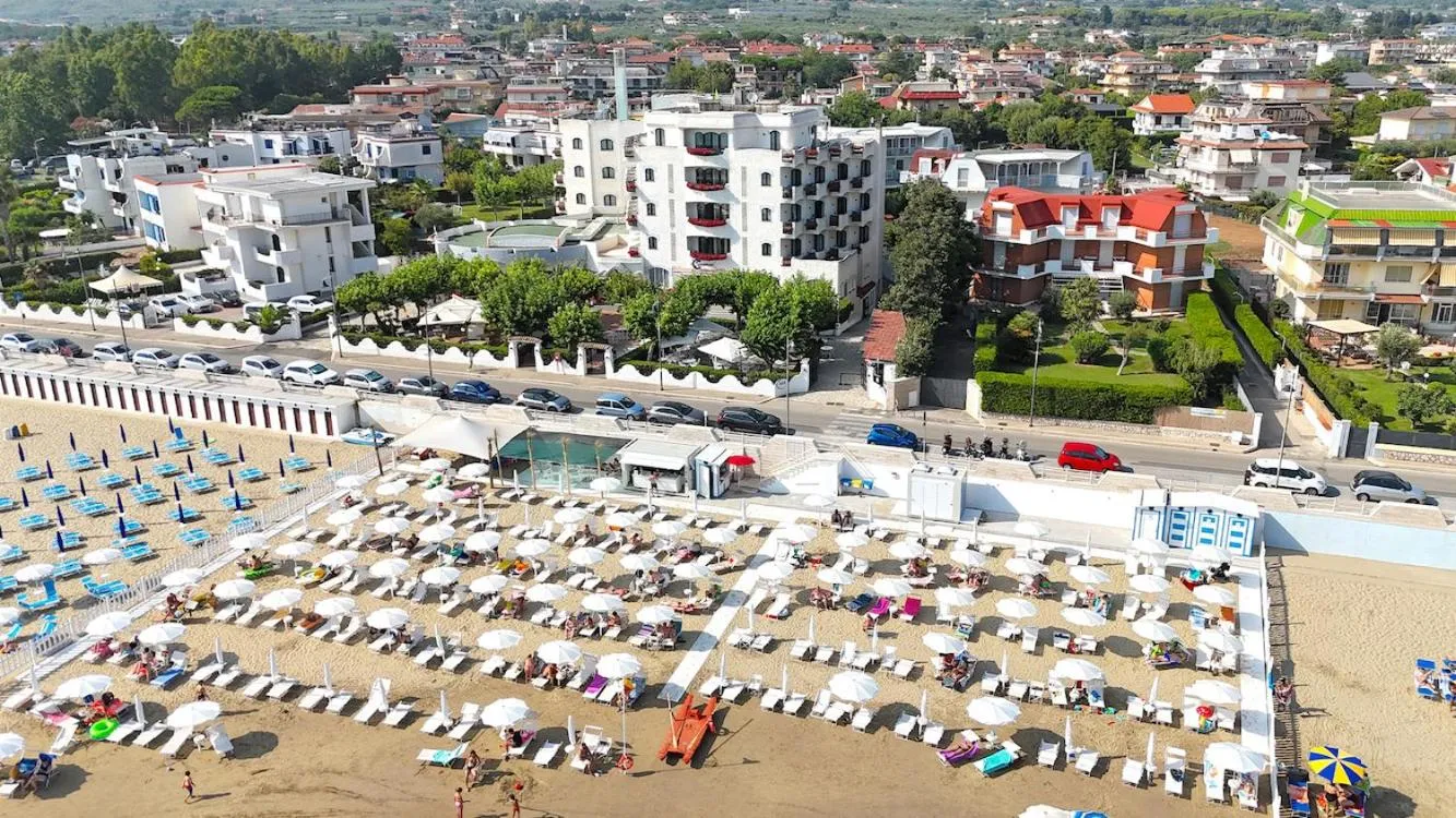 Beach in BAJAMAR BEACH HOTEL
