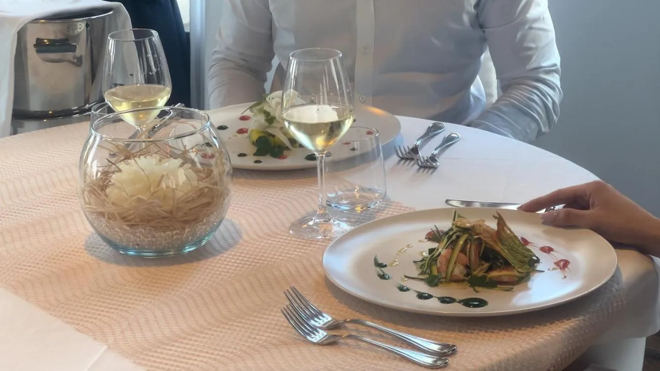 Food and drinks in BAJAMAR BEACH HOTEL