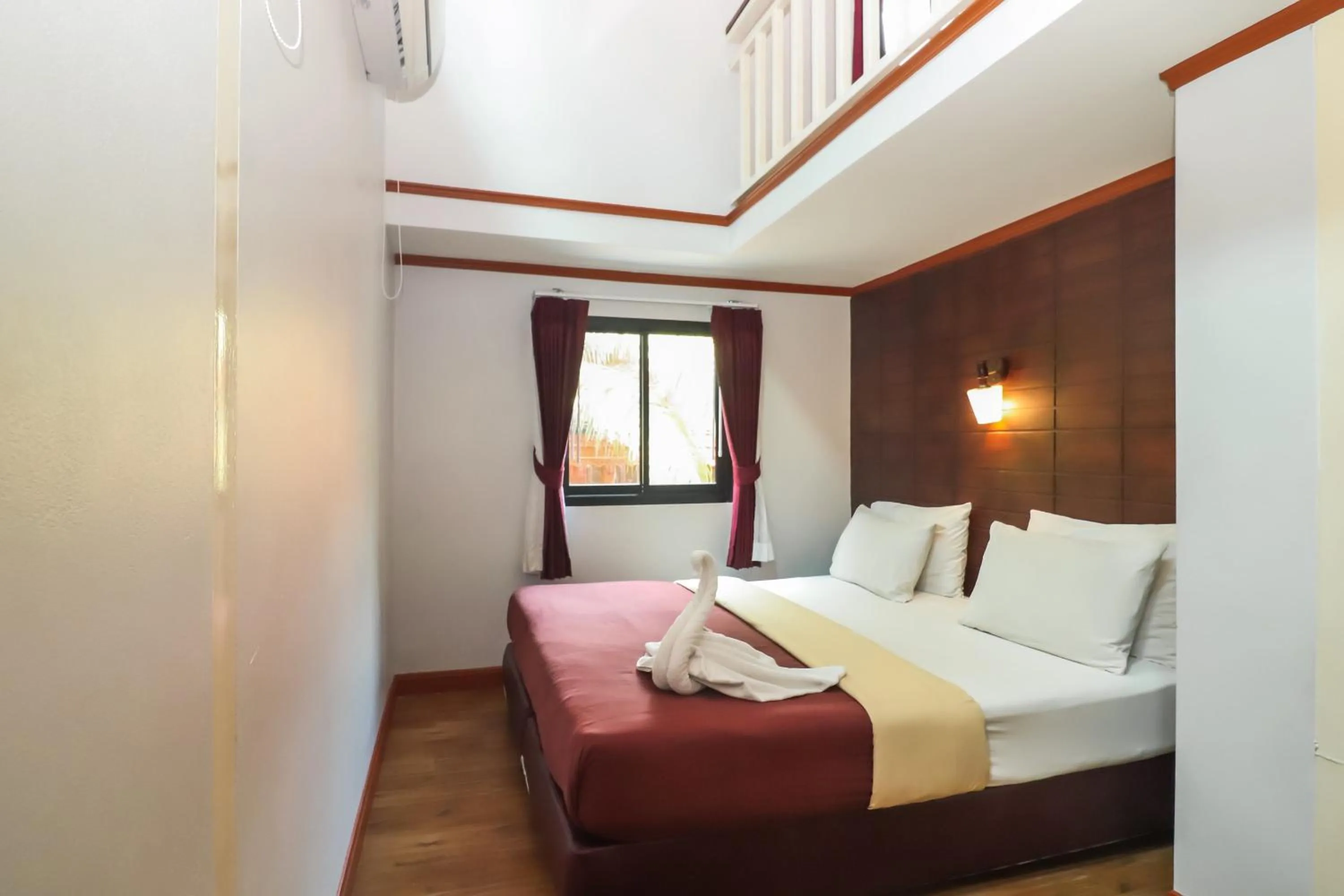 Bed in Sinsamut Koh Samed