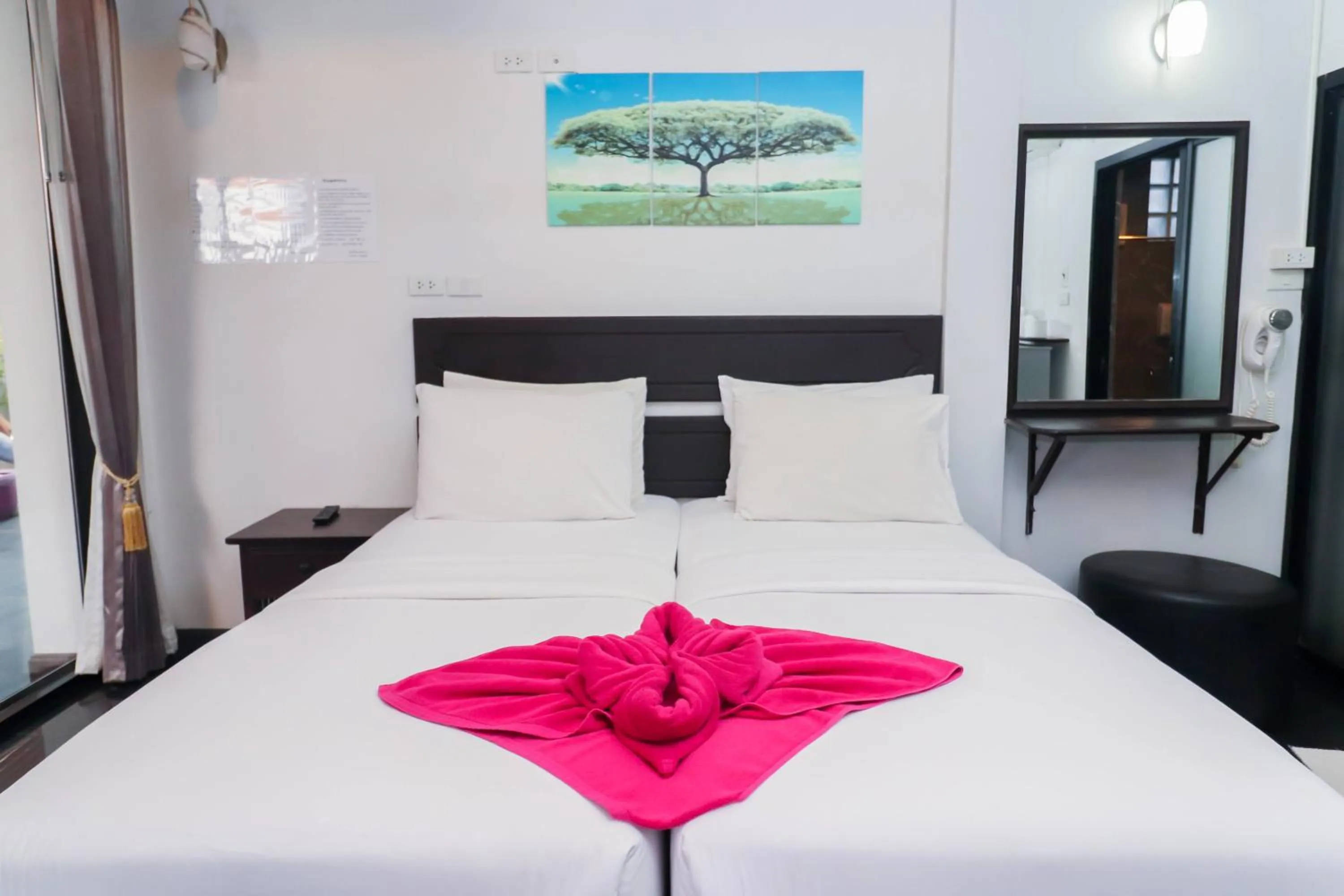 Bed in Sinsamut Koh Samed