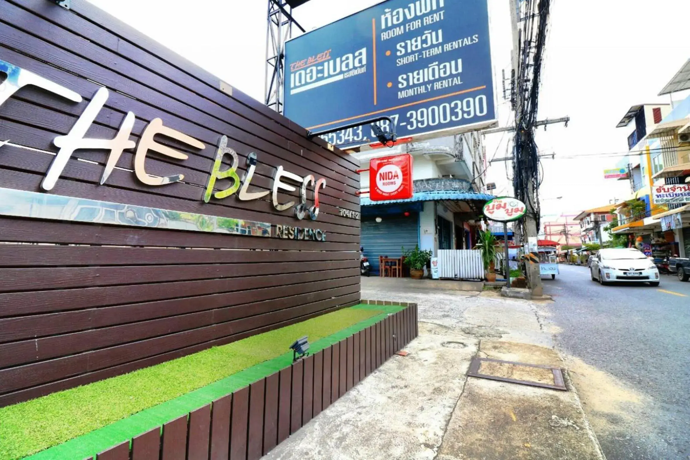 Facade/entrance in The Bless Residence Facade/entrance in The Bless Residence
